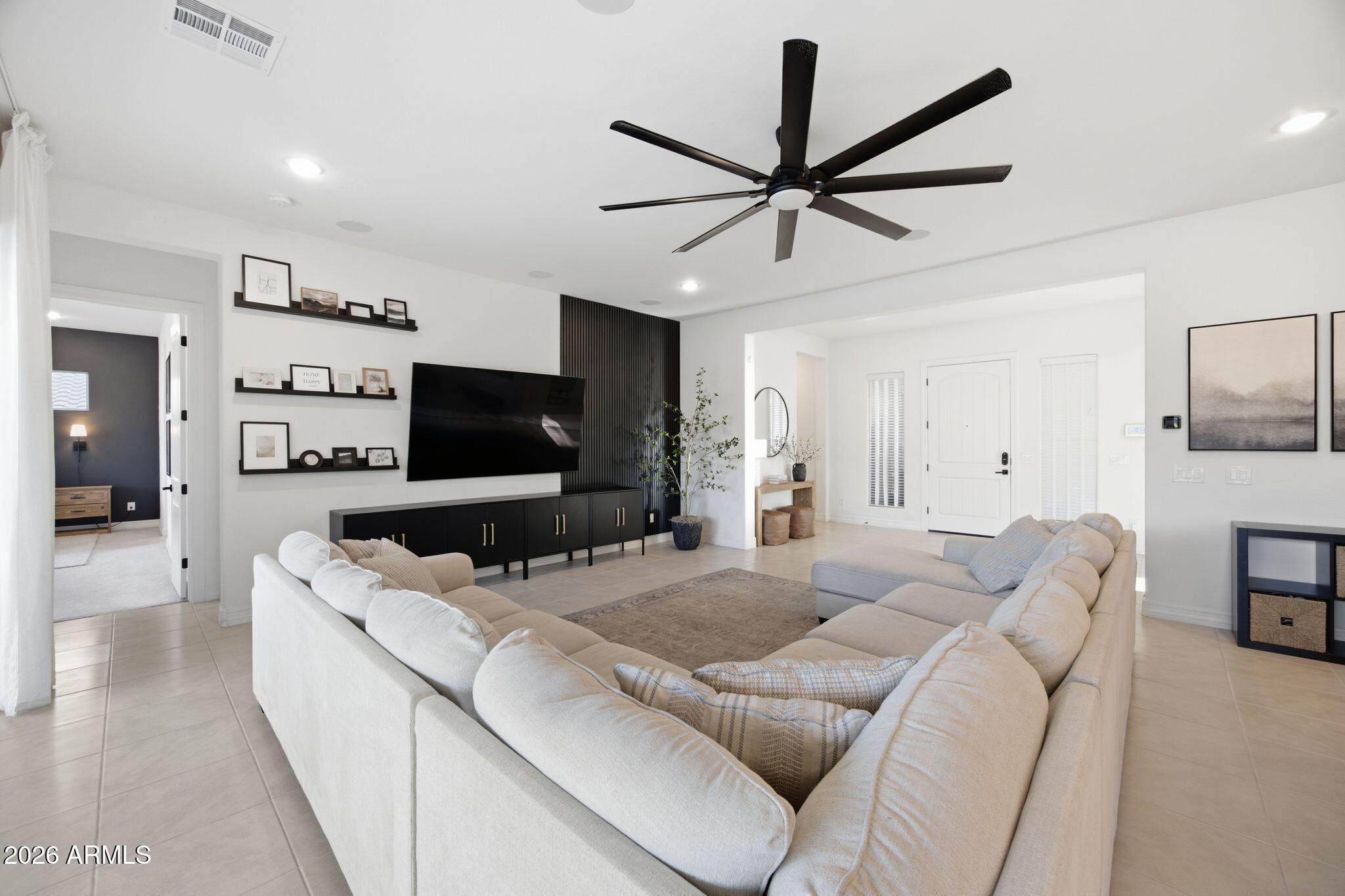 ESTRELLA PARCEL 9.43 - Residential