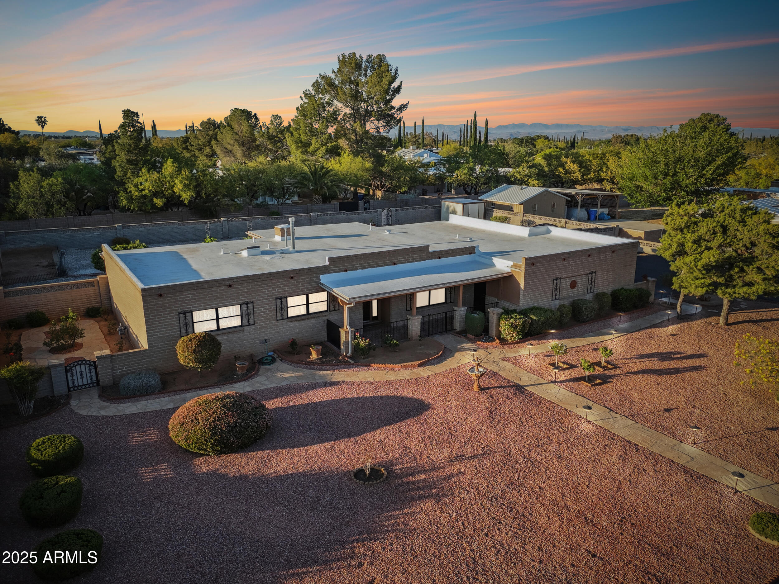 TOWN & COUNTRY ESTATES 3 - Residential
