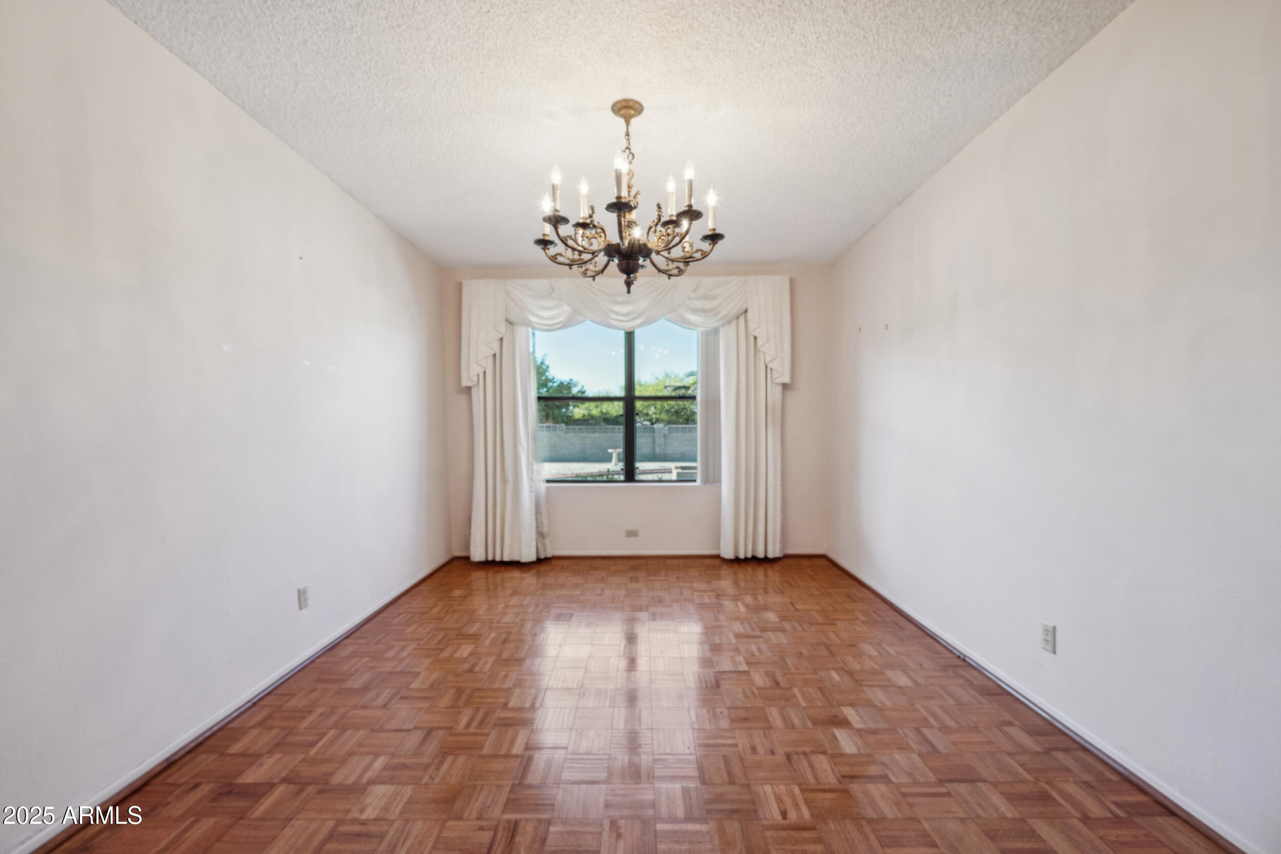 TOWN & COUNTRY ESTATES 3 - Residential