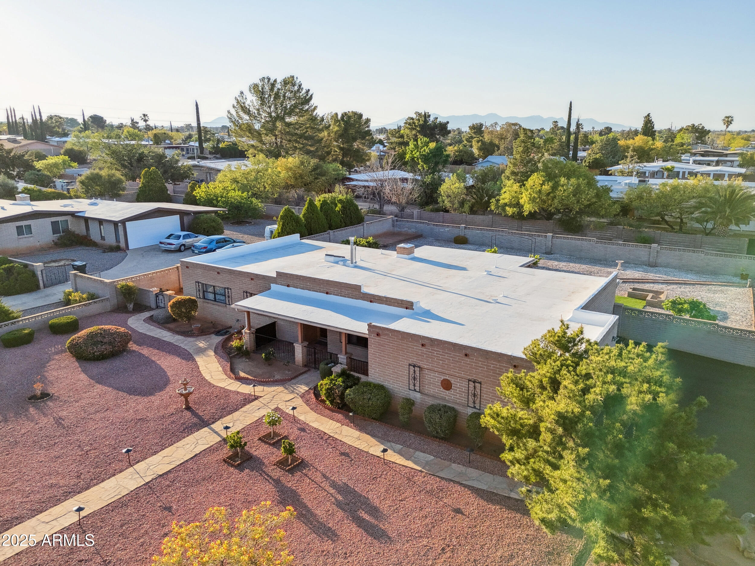 TOWN & COUNTRY ESTATES 3 - Residential