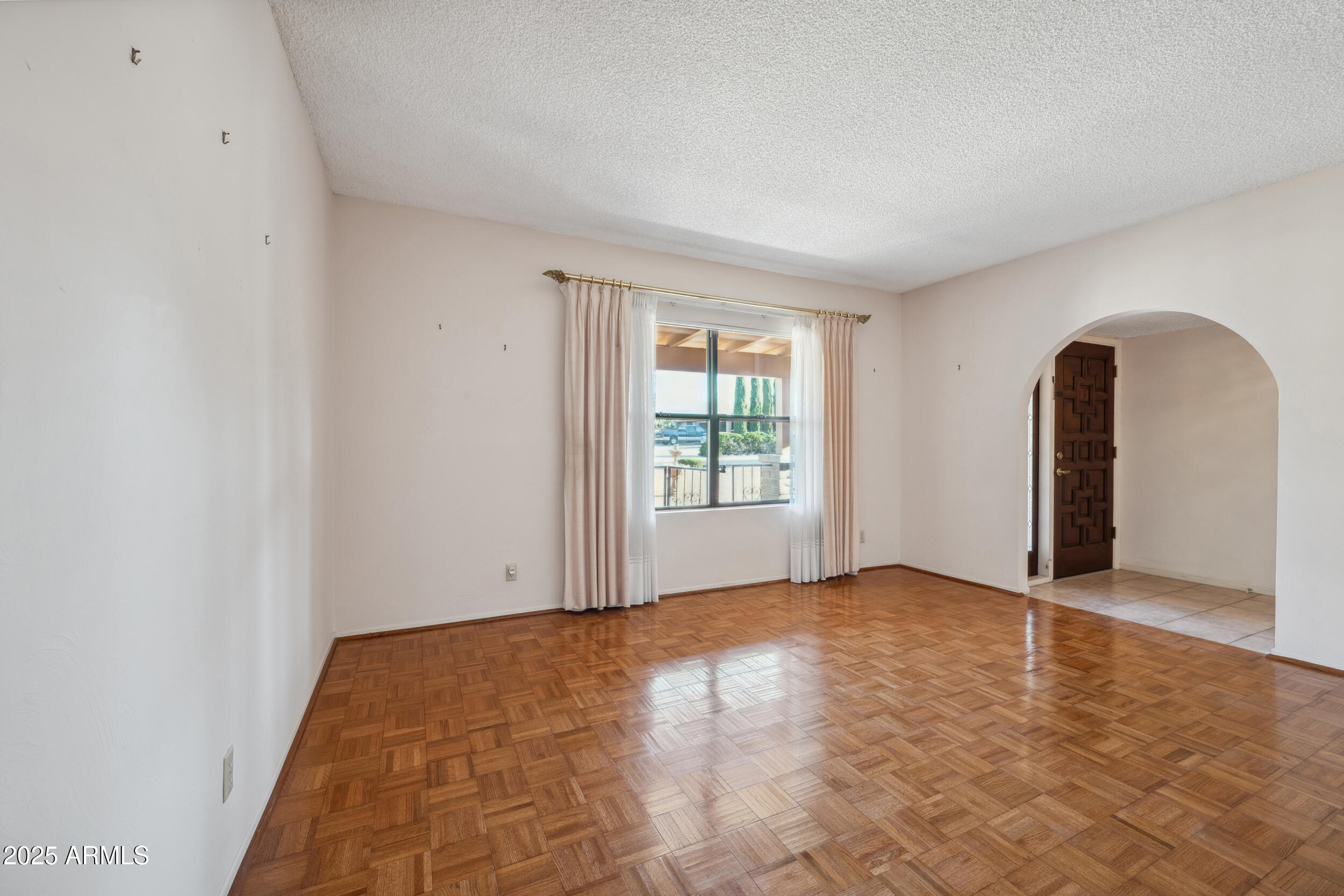 TOWN & COUNTRY ESTATES 3 - Residential