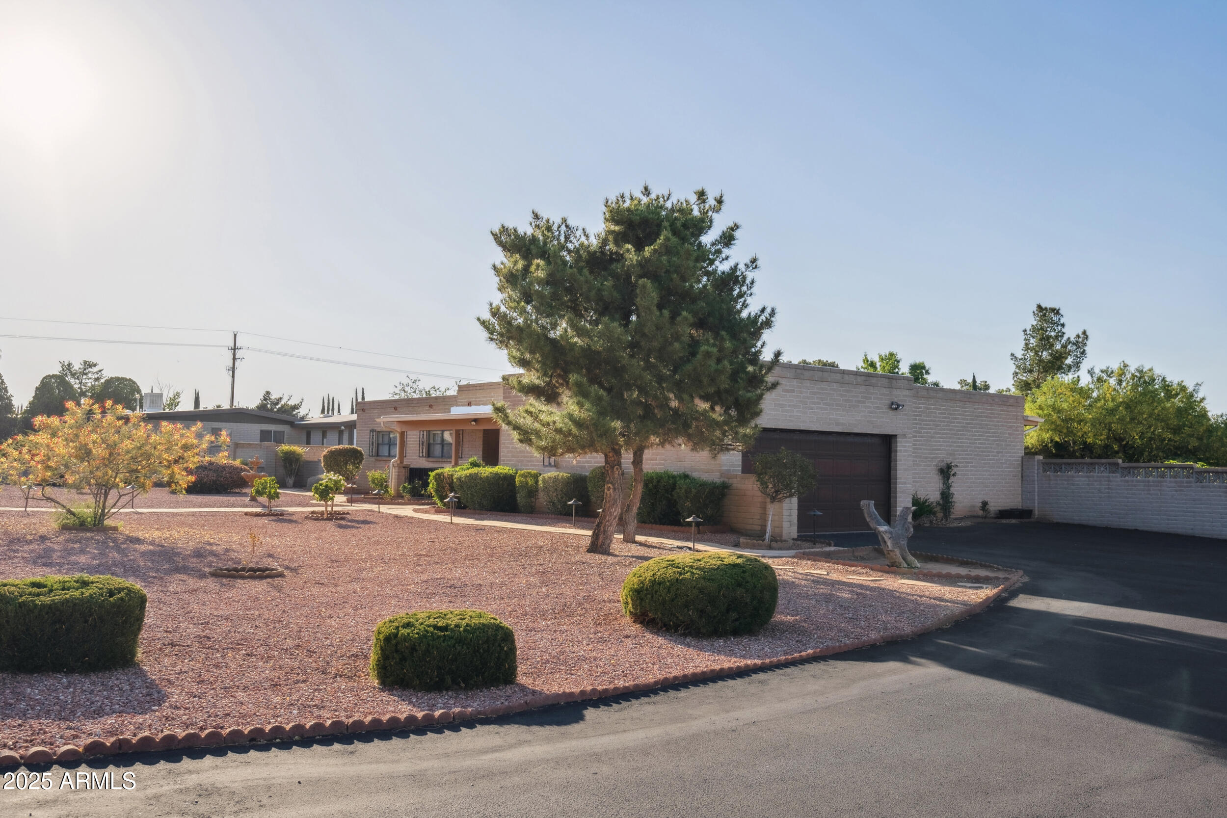 TOWN & COUNTRY ESTATES 3 - Residential