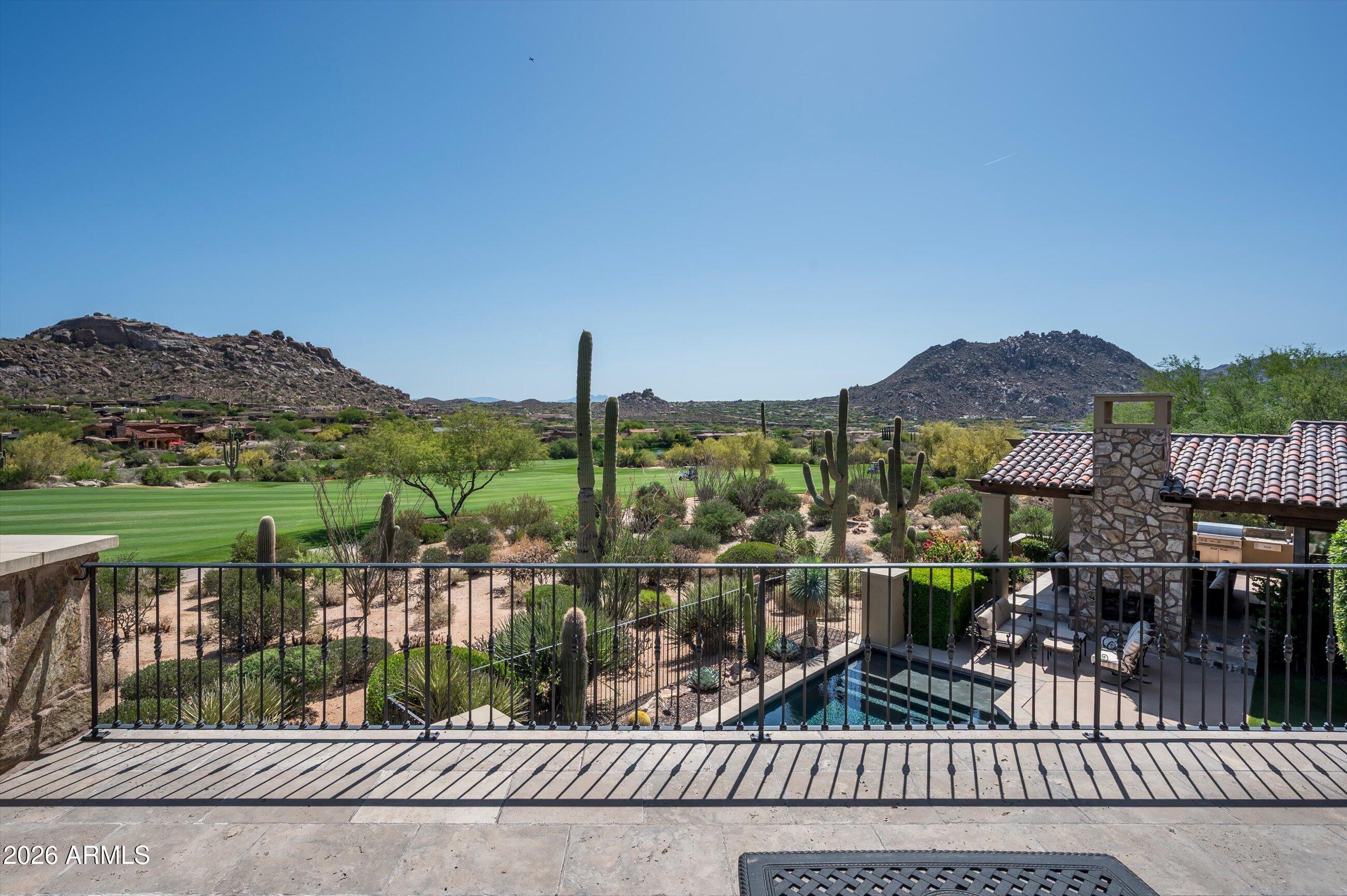 ESTANCIA - Residential