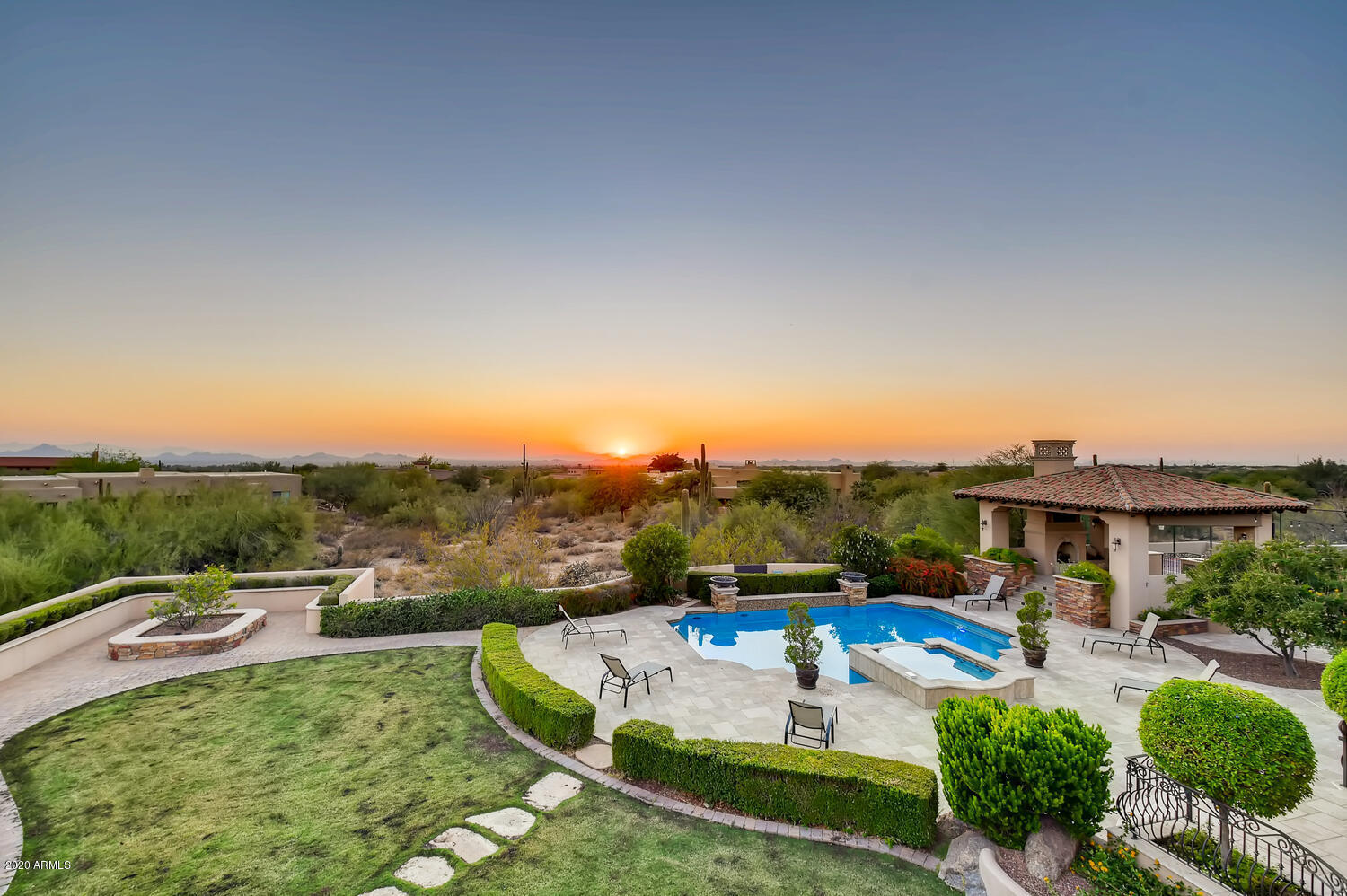 DESERT SKYLINE ESTATES - Residential