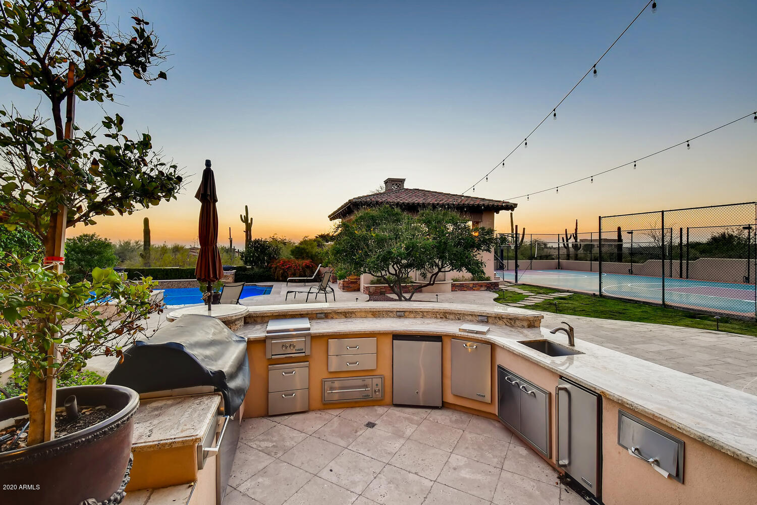 DESERT SKYLINE ESTATES - Residential