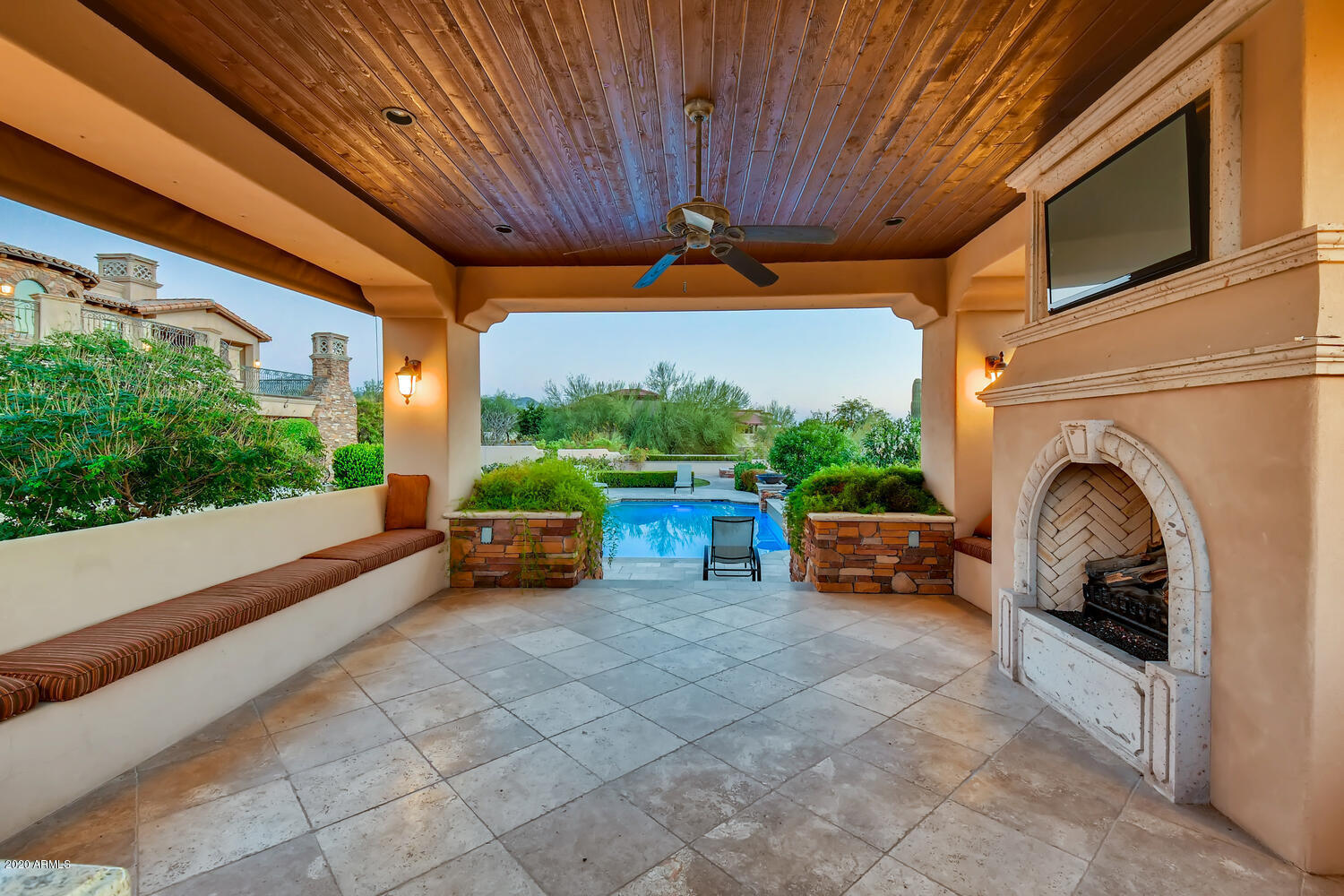 DESERT SKYLINE ESTATES - Residential