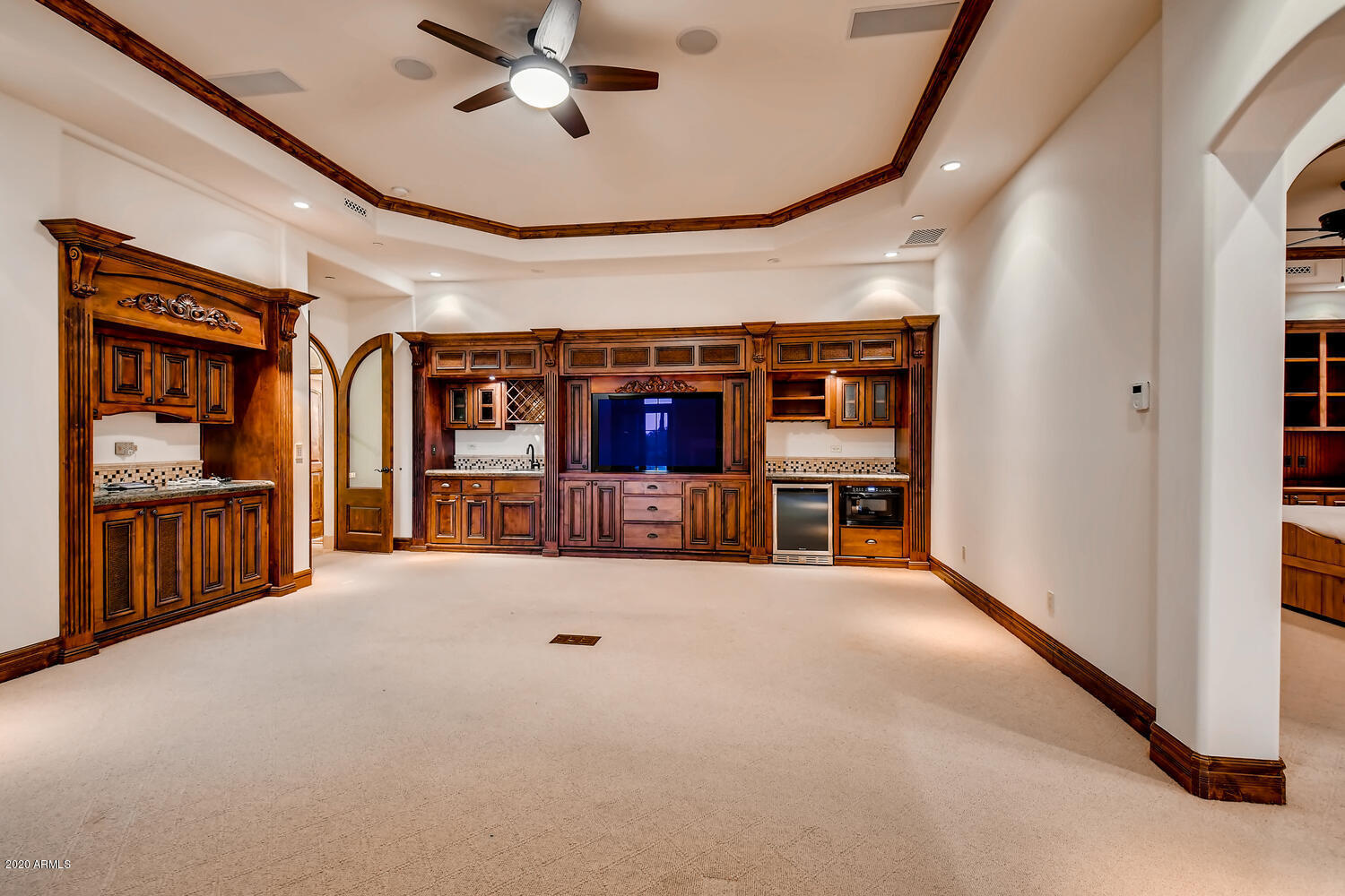 DESERT SKYLINE ESTATES - Residential