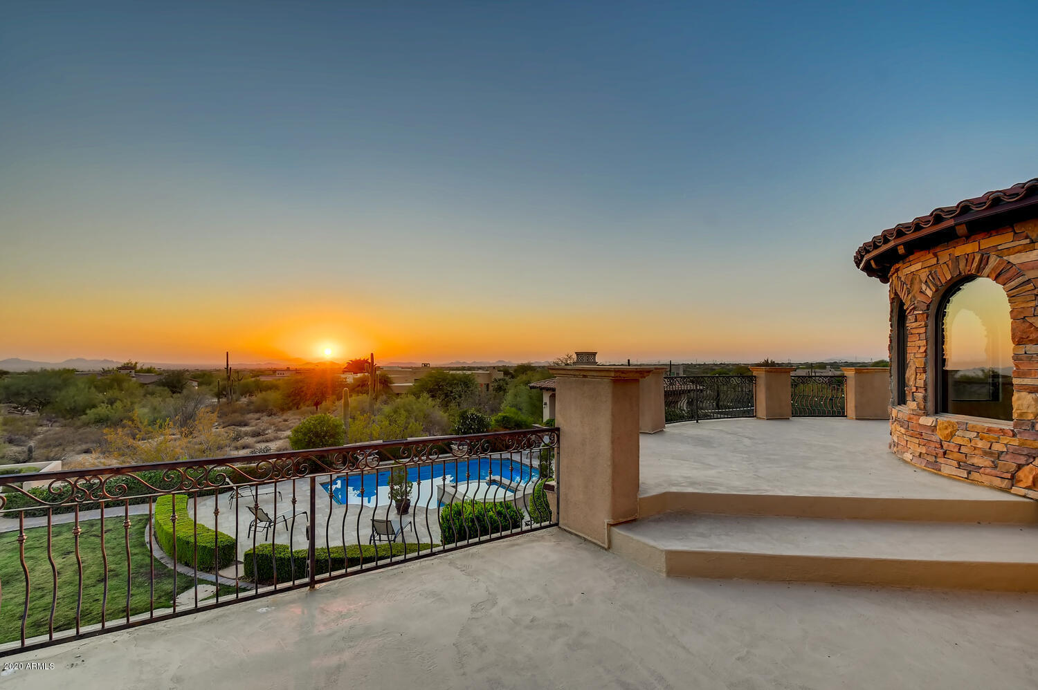 DESERT SKYLINE ESTATES - Residential