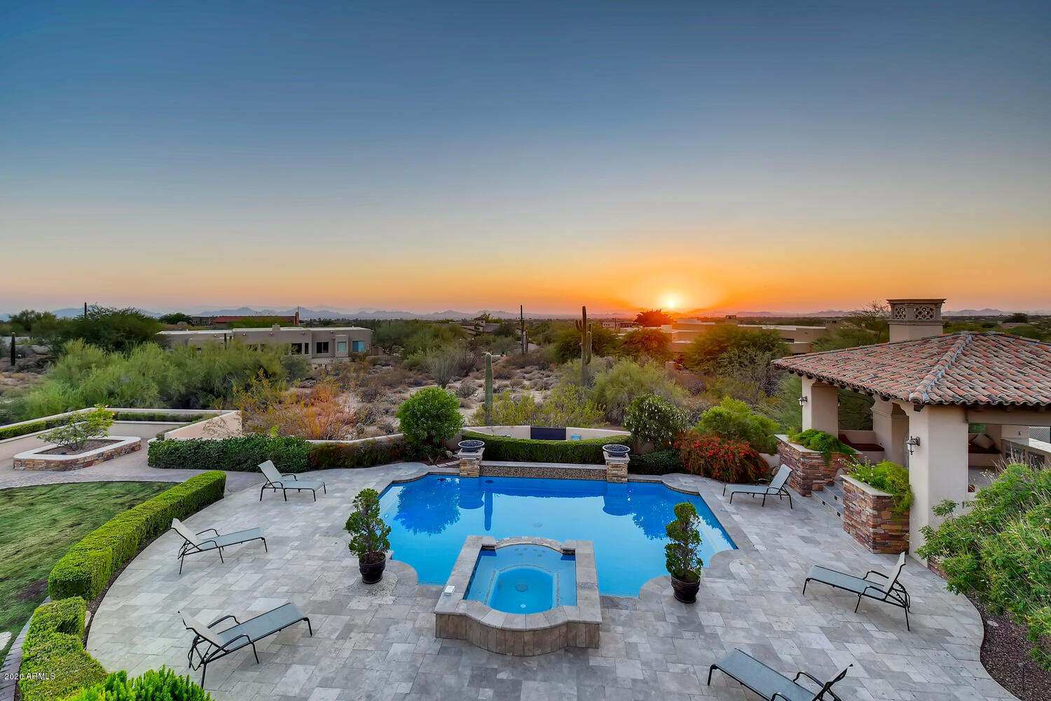 DESERT SKYLINE ESTATES - Residential