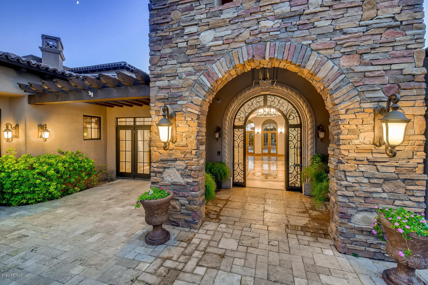 DESERT SKYLINE ESTATES - Residential
