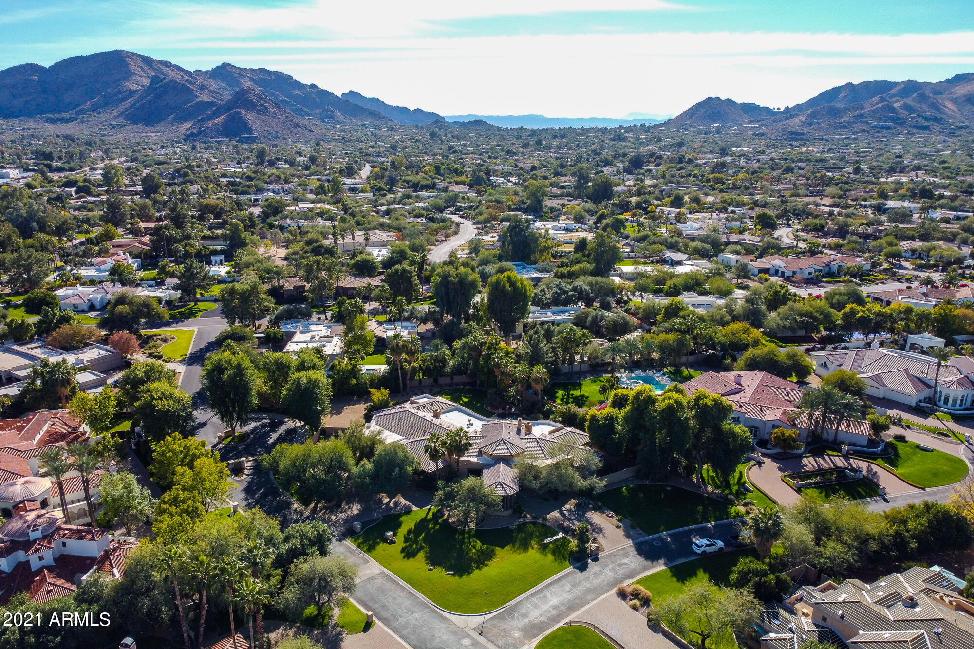 HIDDEN PARADISE - Residential