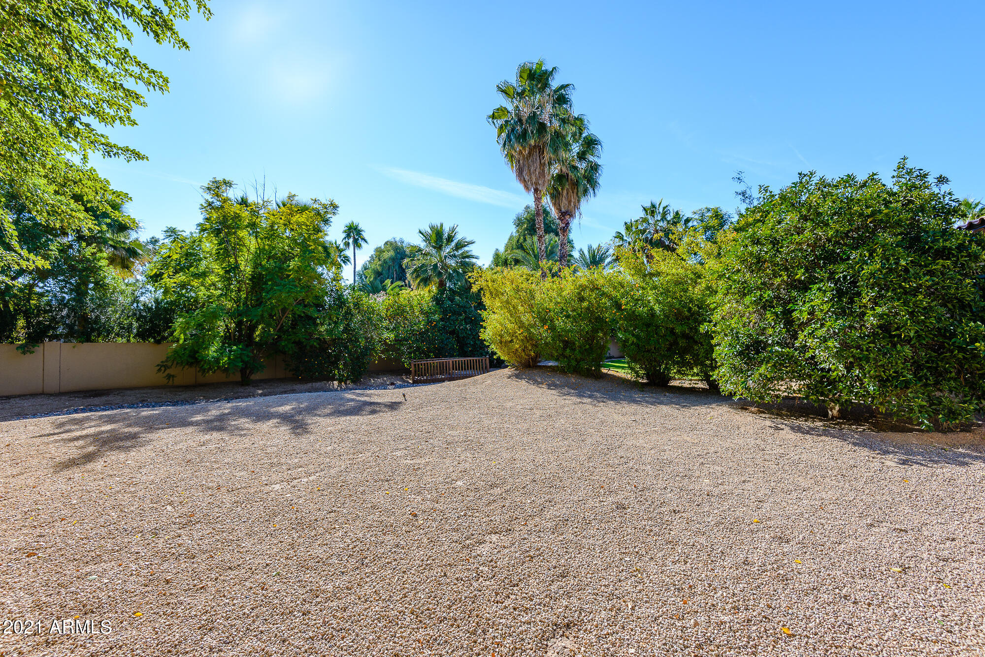 HIDDEN PARADISE - Residential