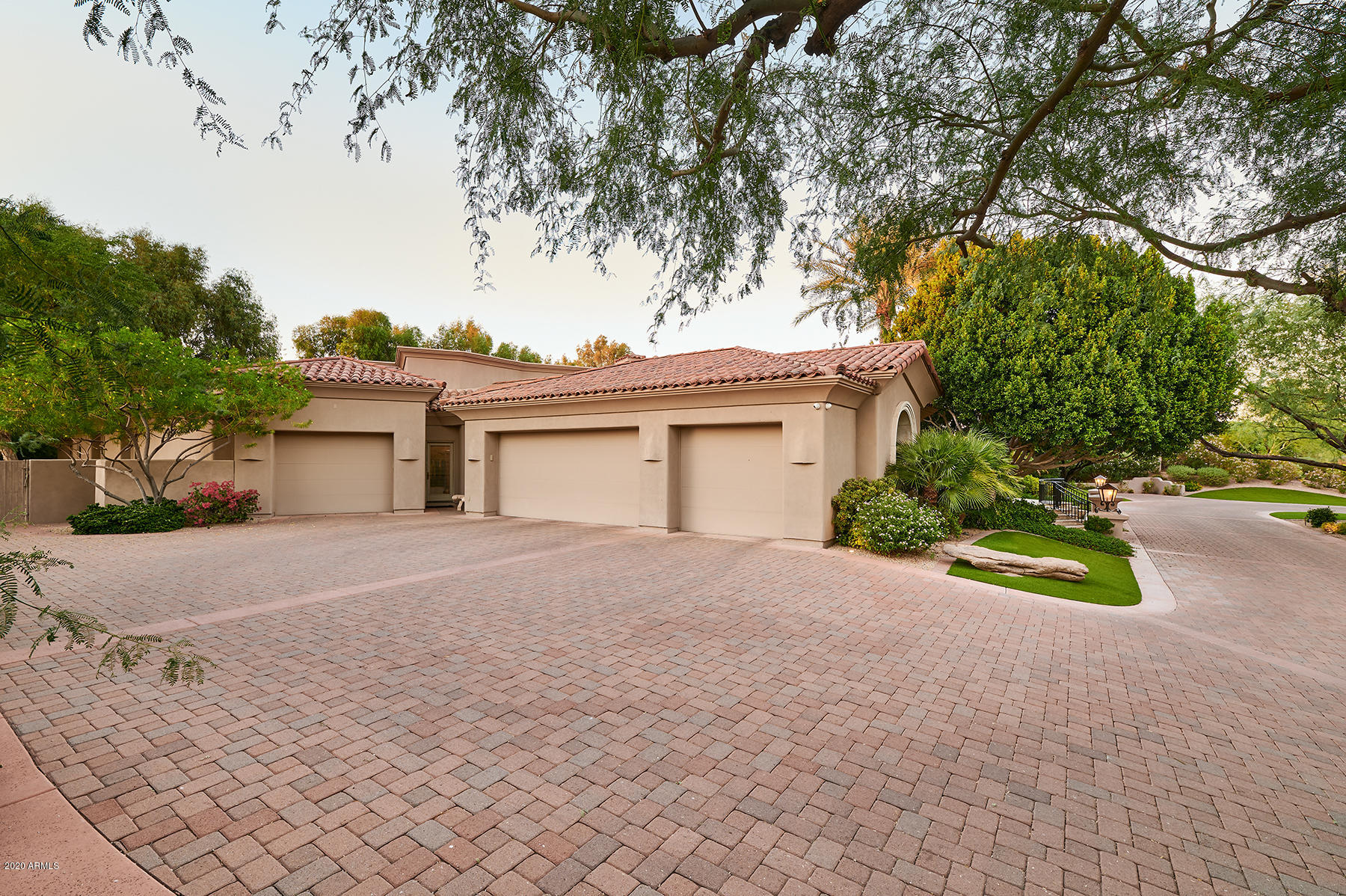 PARADISE MANSION ESTATES - Residential