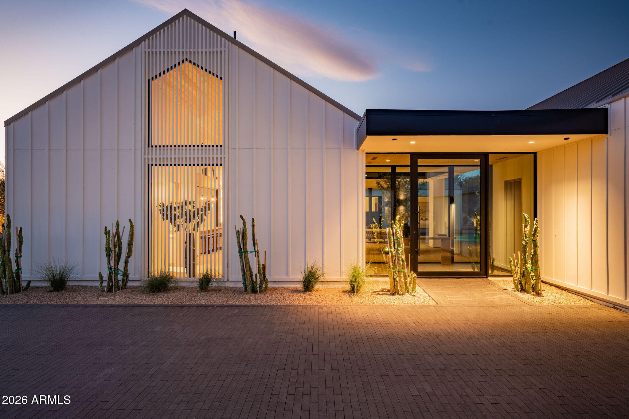 SALIDA DEL SOL - Residential