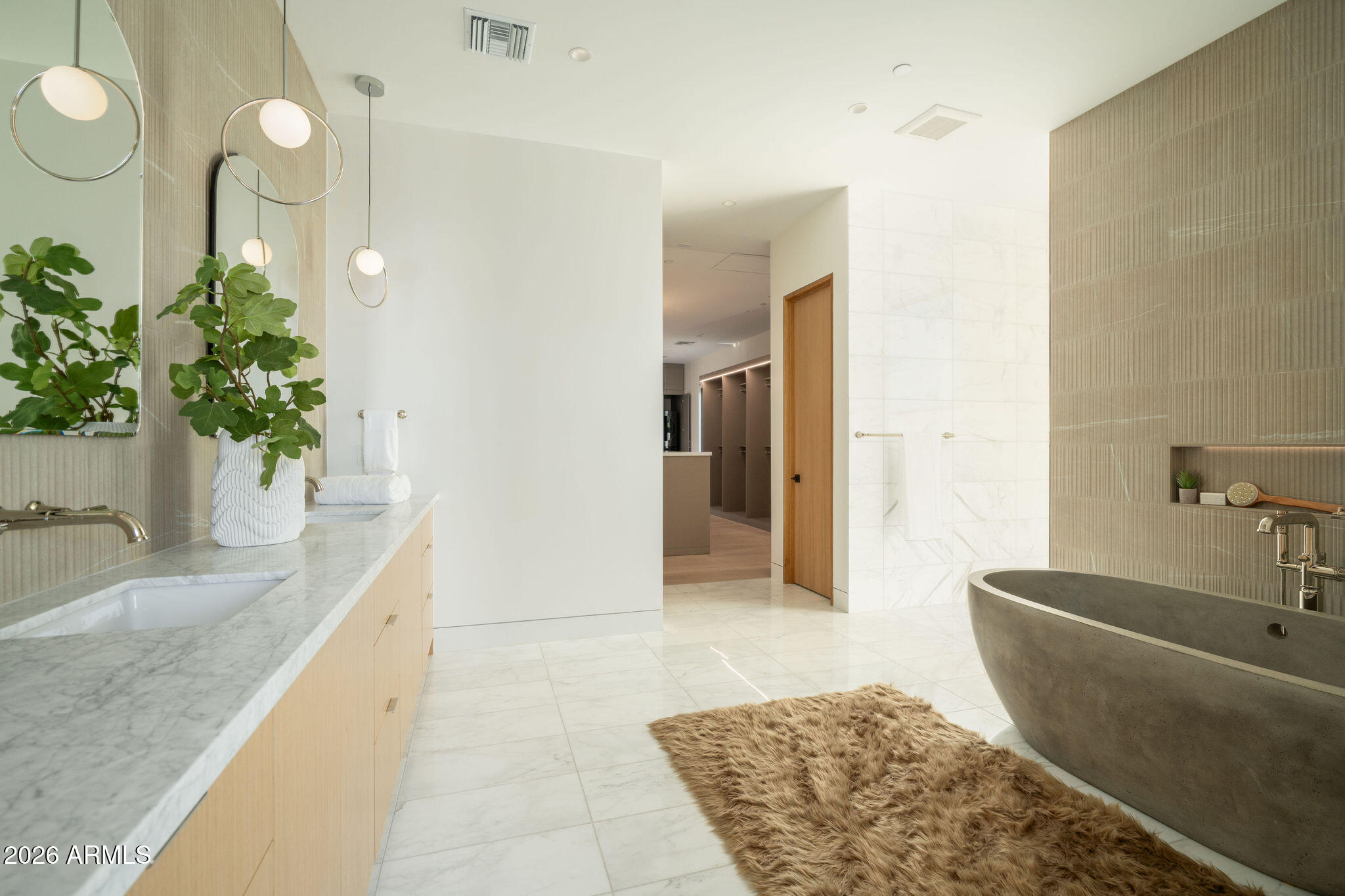 SALIDA DEL SOL - Residential