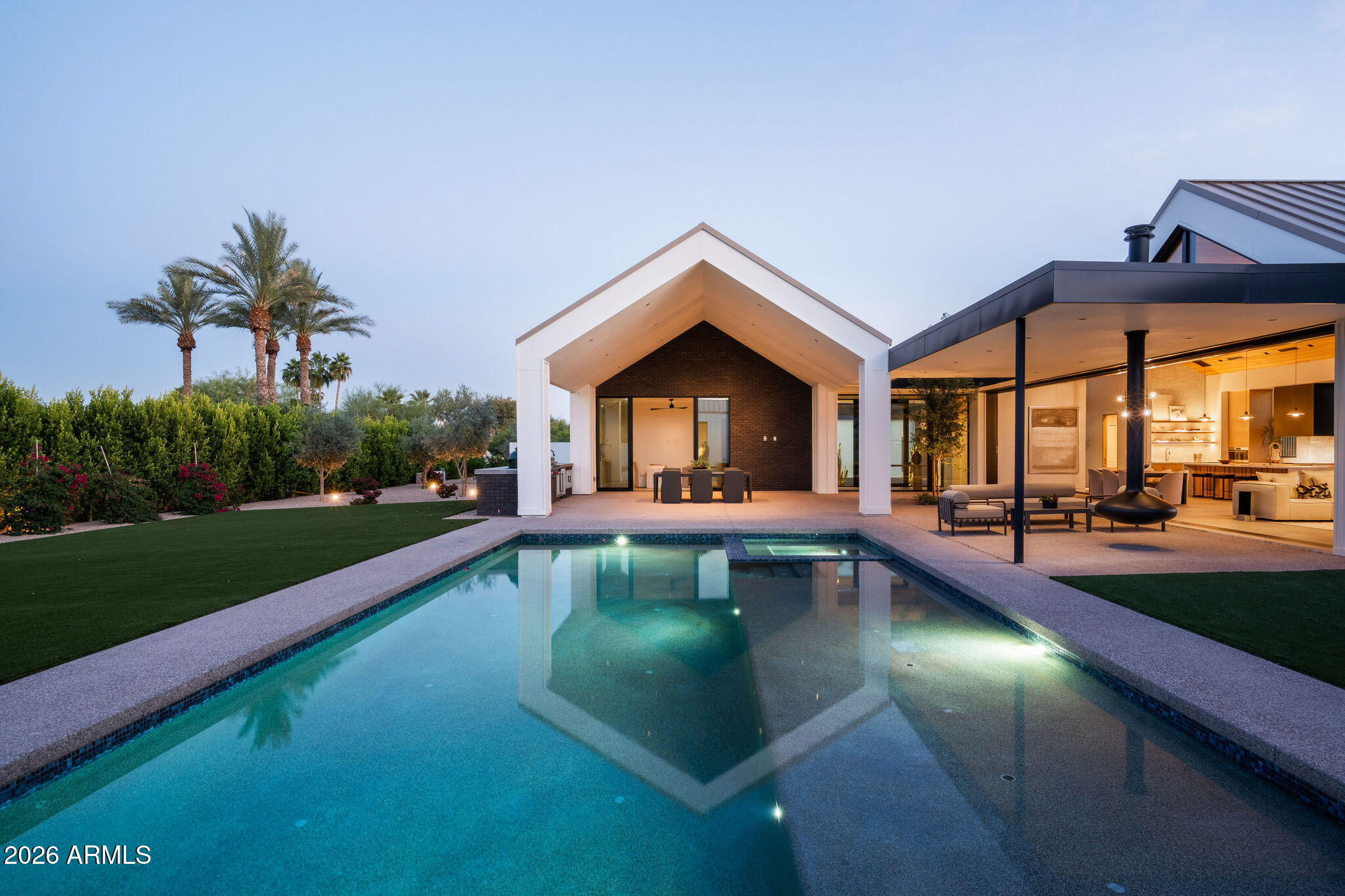 SALIDA DEL SOL - Residential