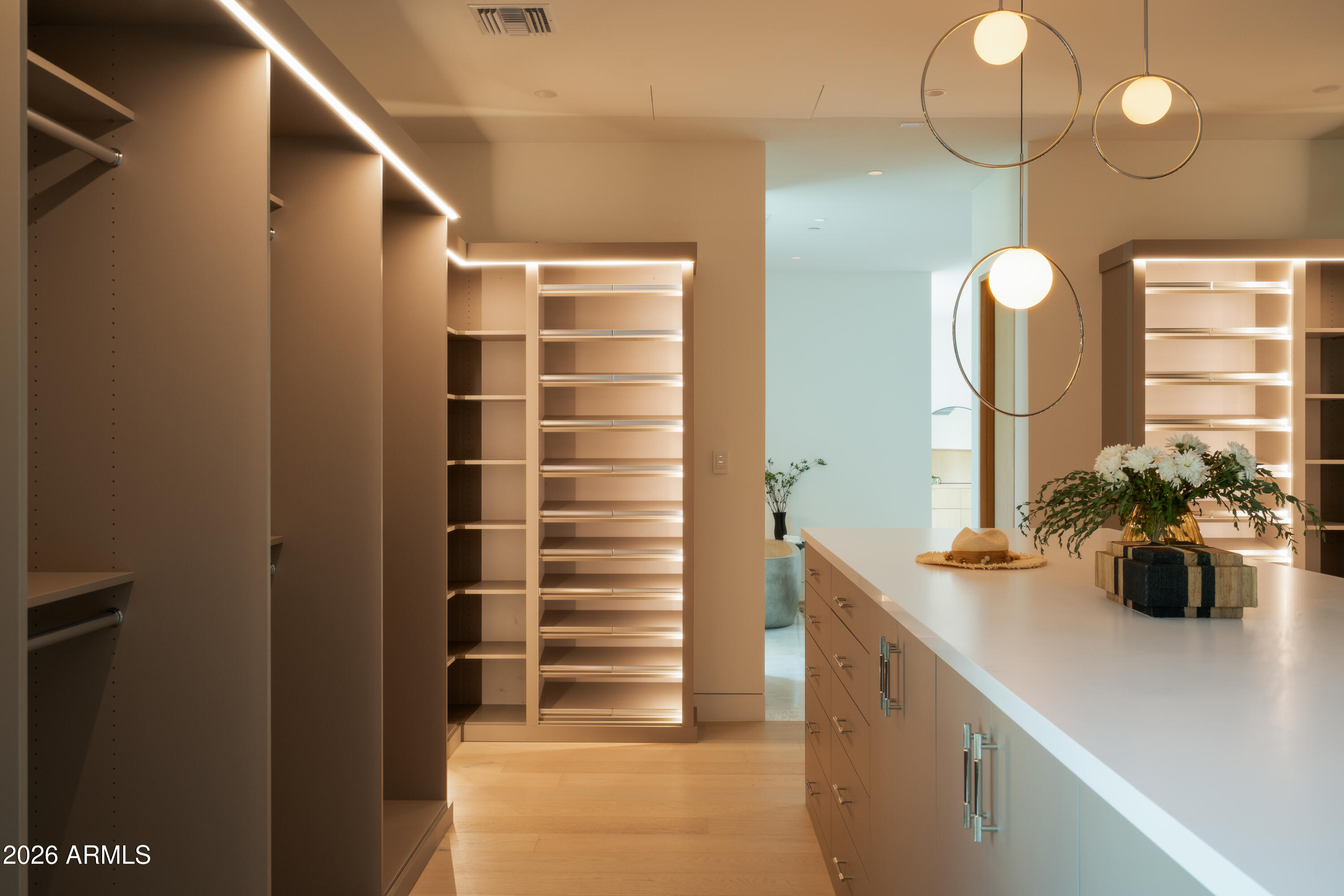 SALIDA DEL SOL - Residential