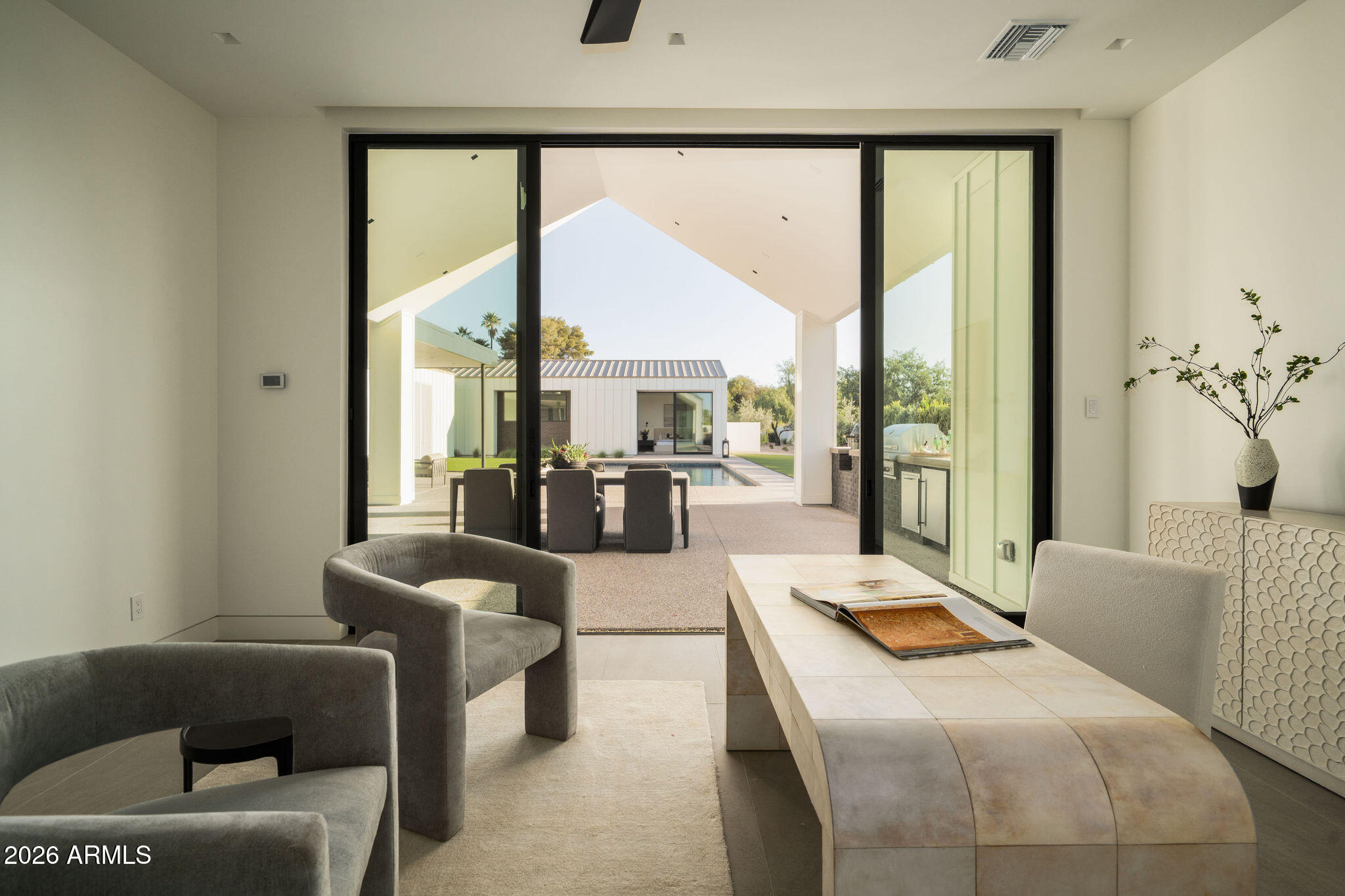 SALIDA DEL SOL - Residential
