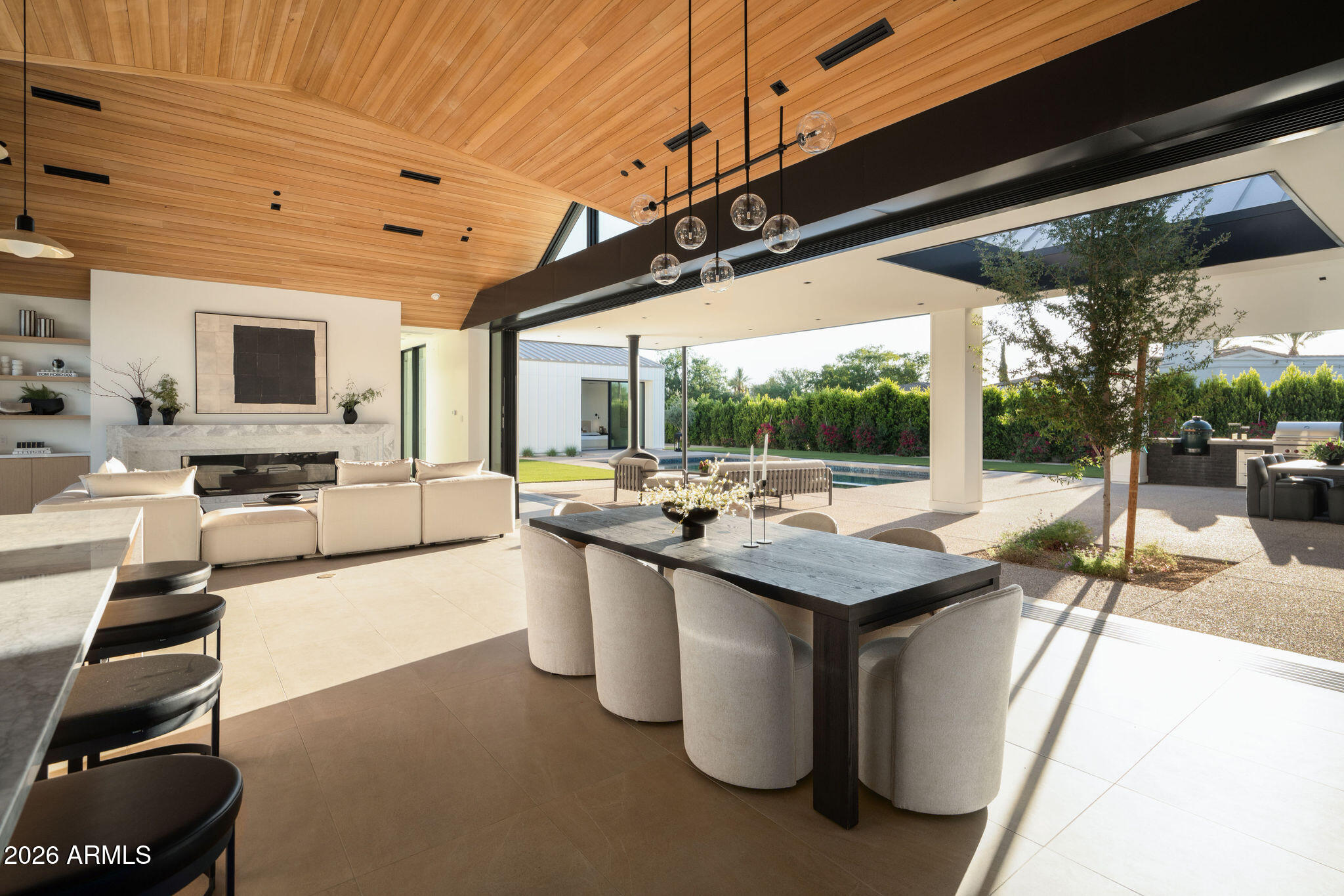 SALIDA DEL SOL - Residential