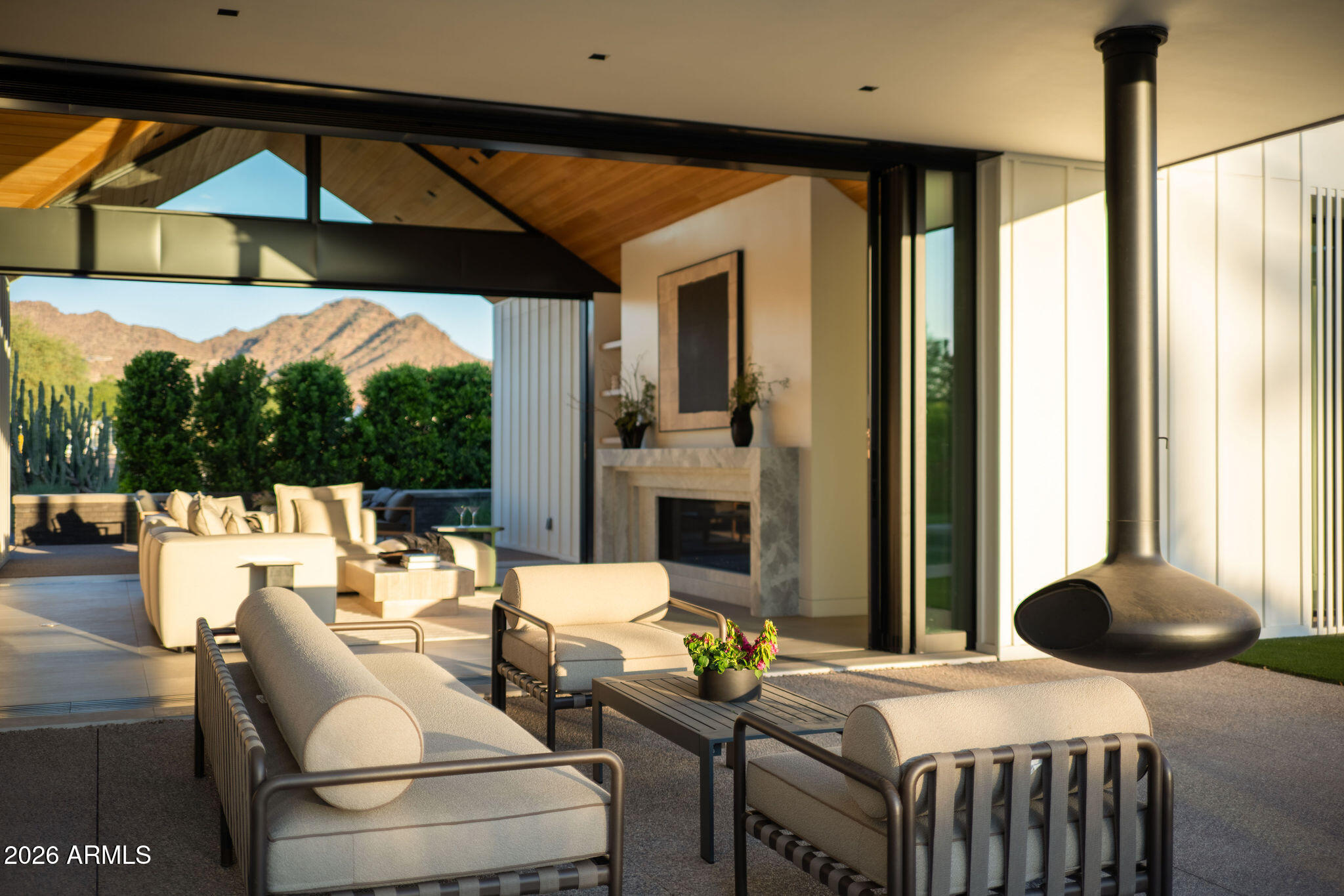 SALIDA DEL SOL - Residential