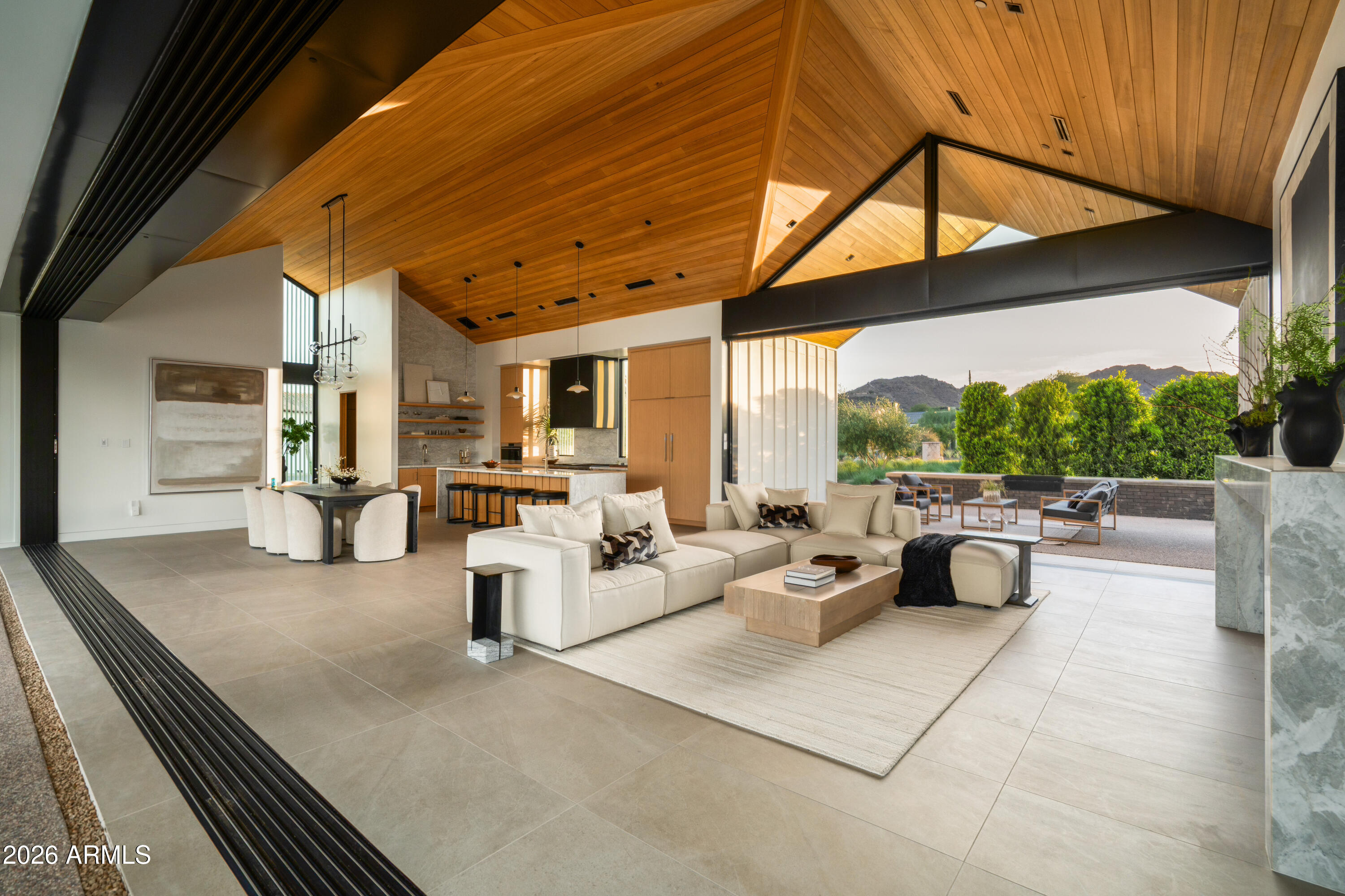 SALIDA DEL SOL - Residential