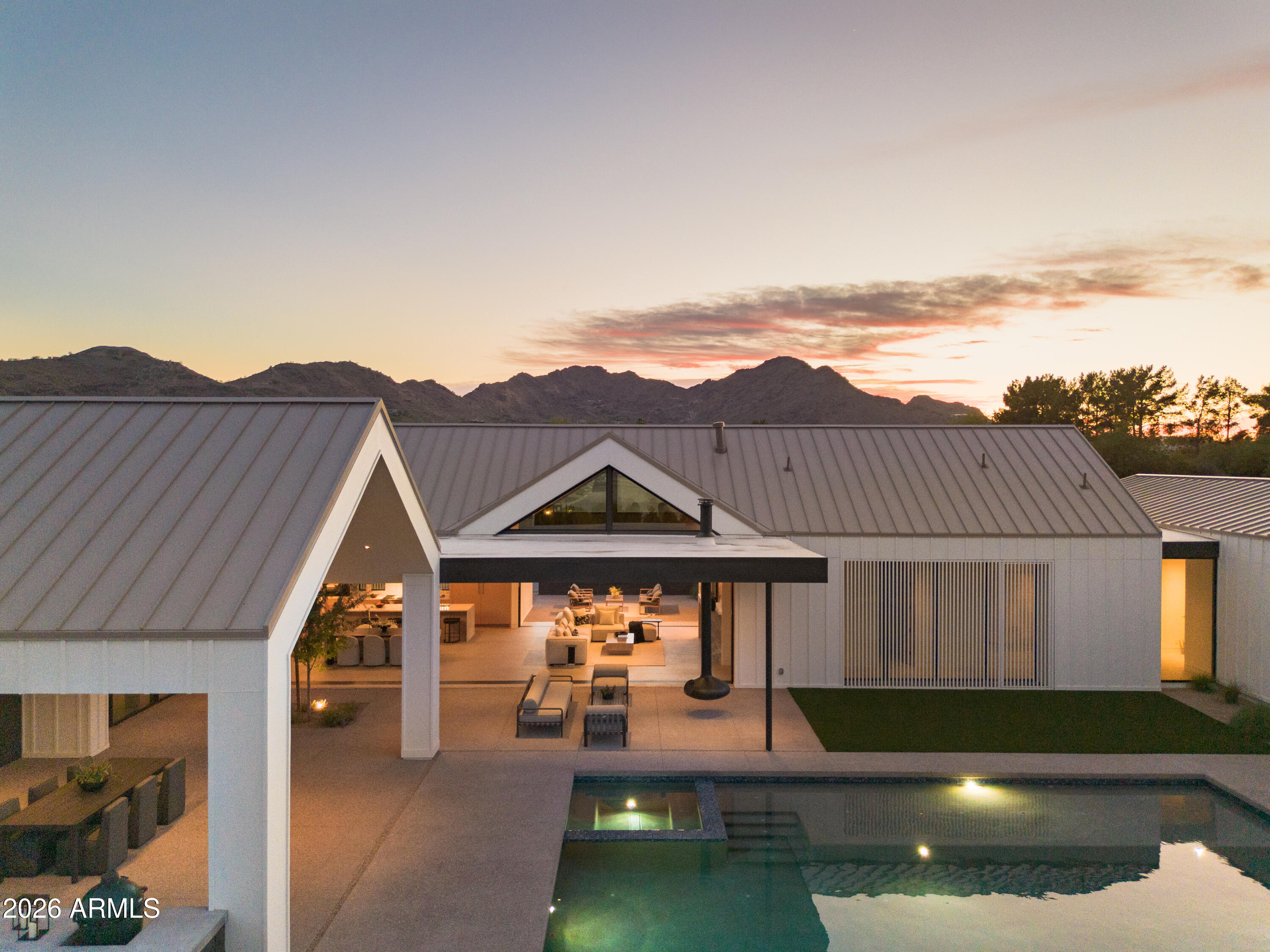 SALIDA DEL SOL - Residential