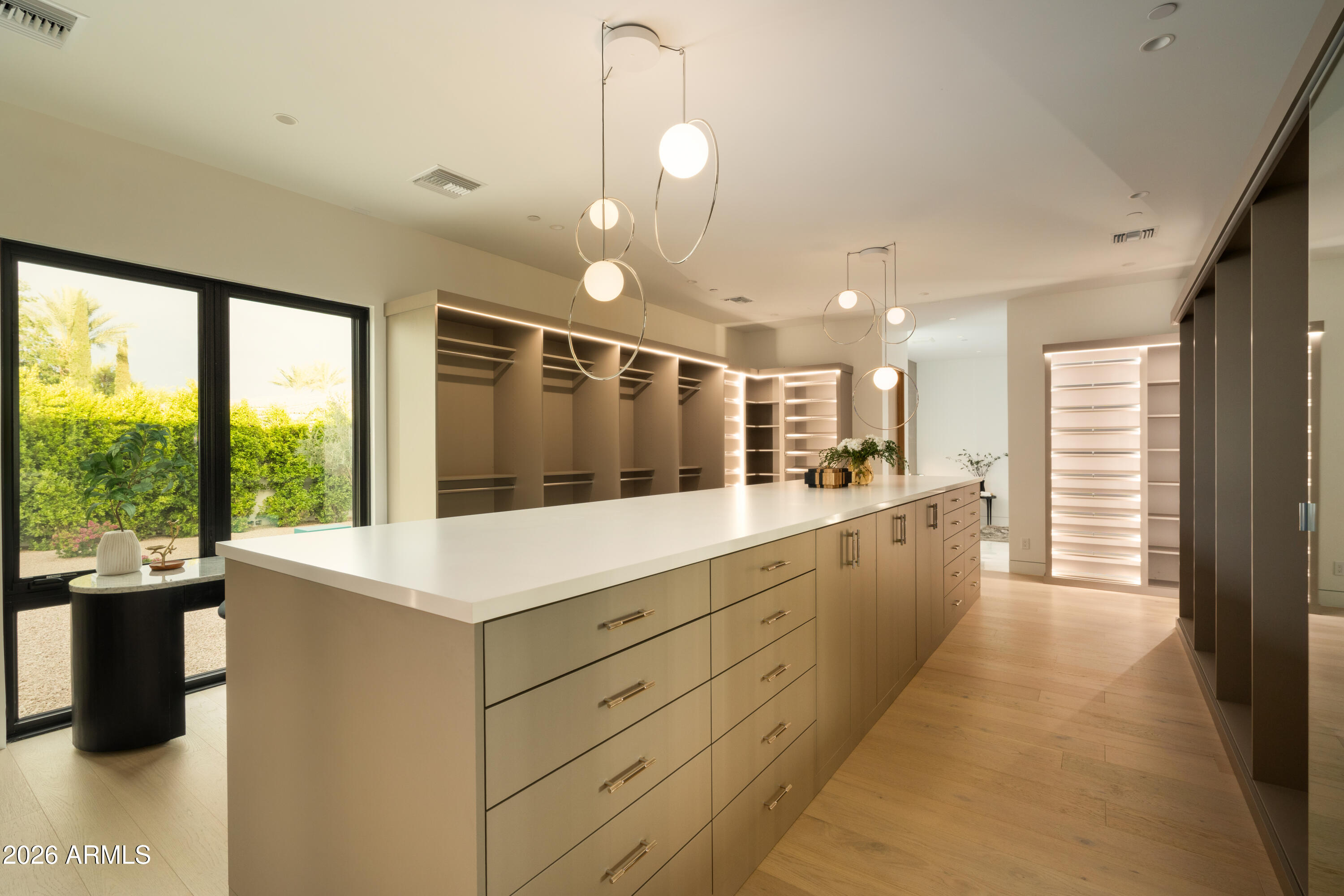 SALIDA DEL SOL - Residential