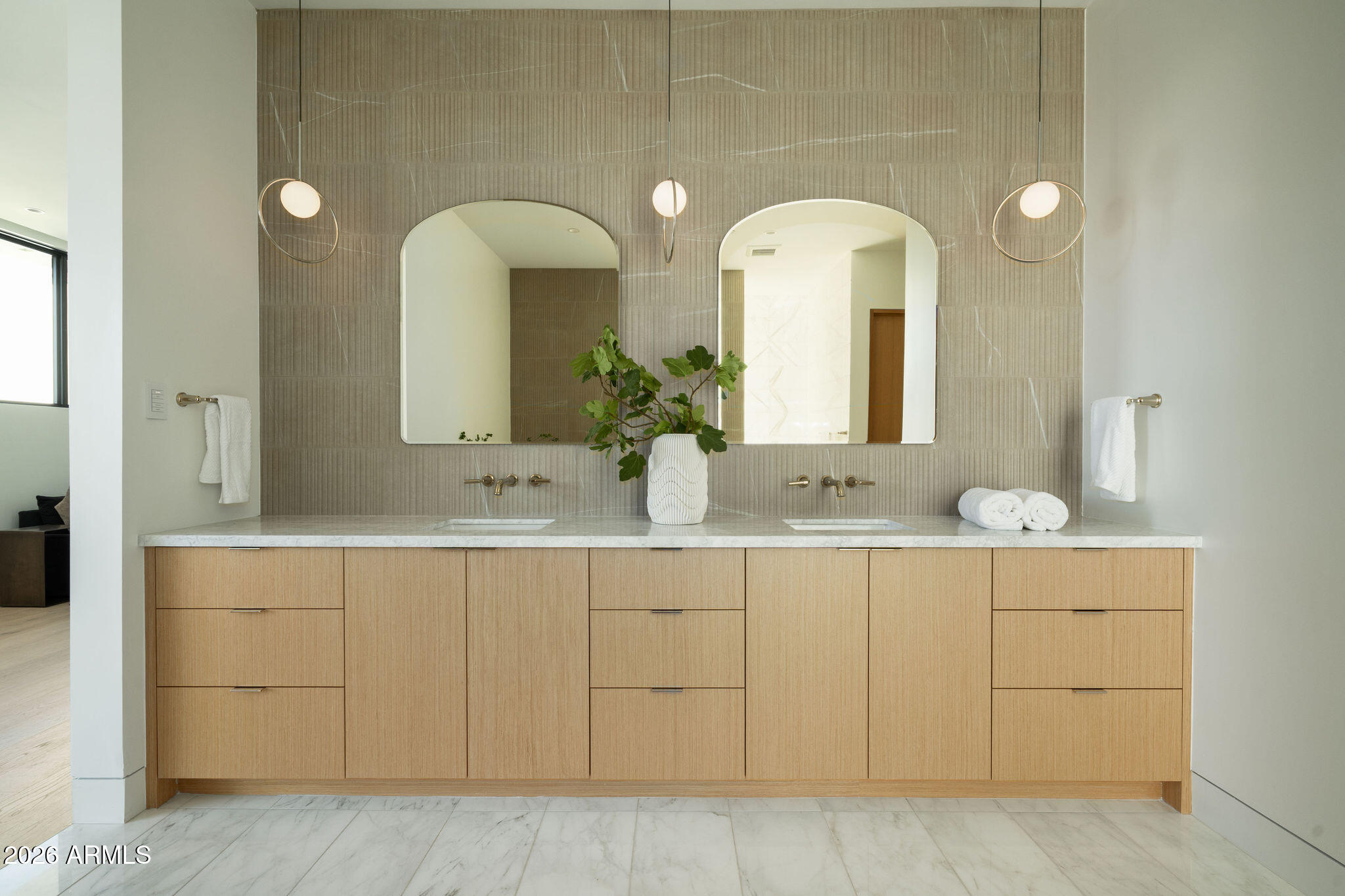 SALIDA DEL SOL - Residential