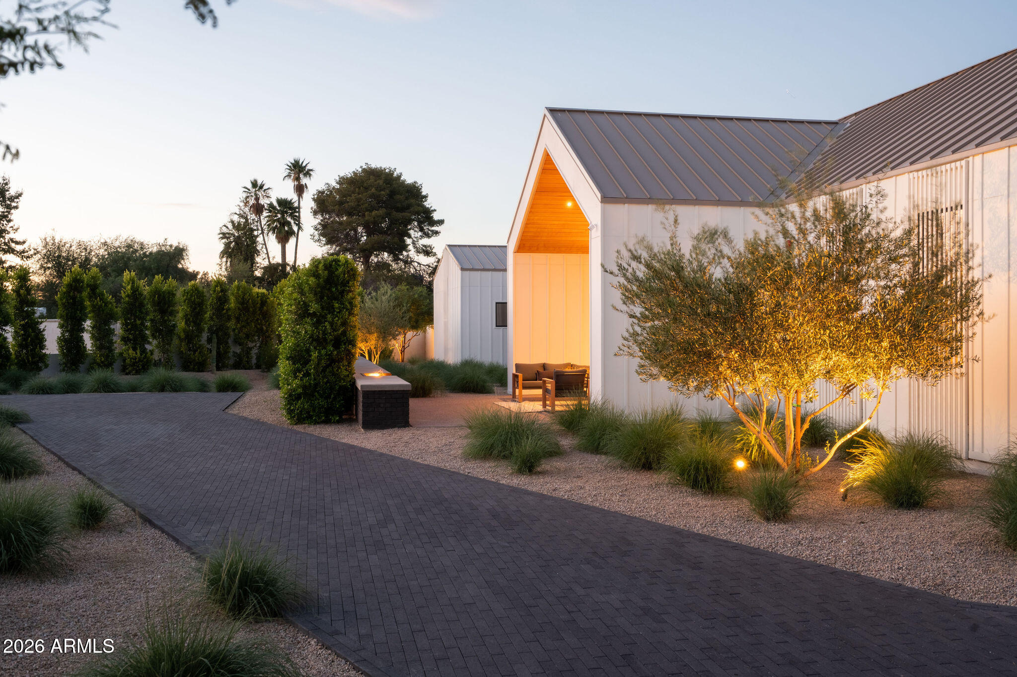 SALIDA DEL SOL - Residential