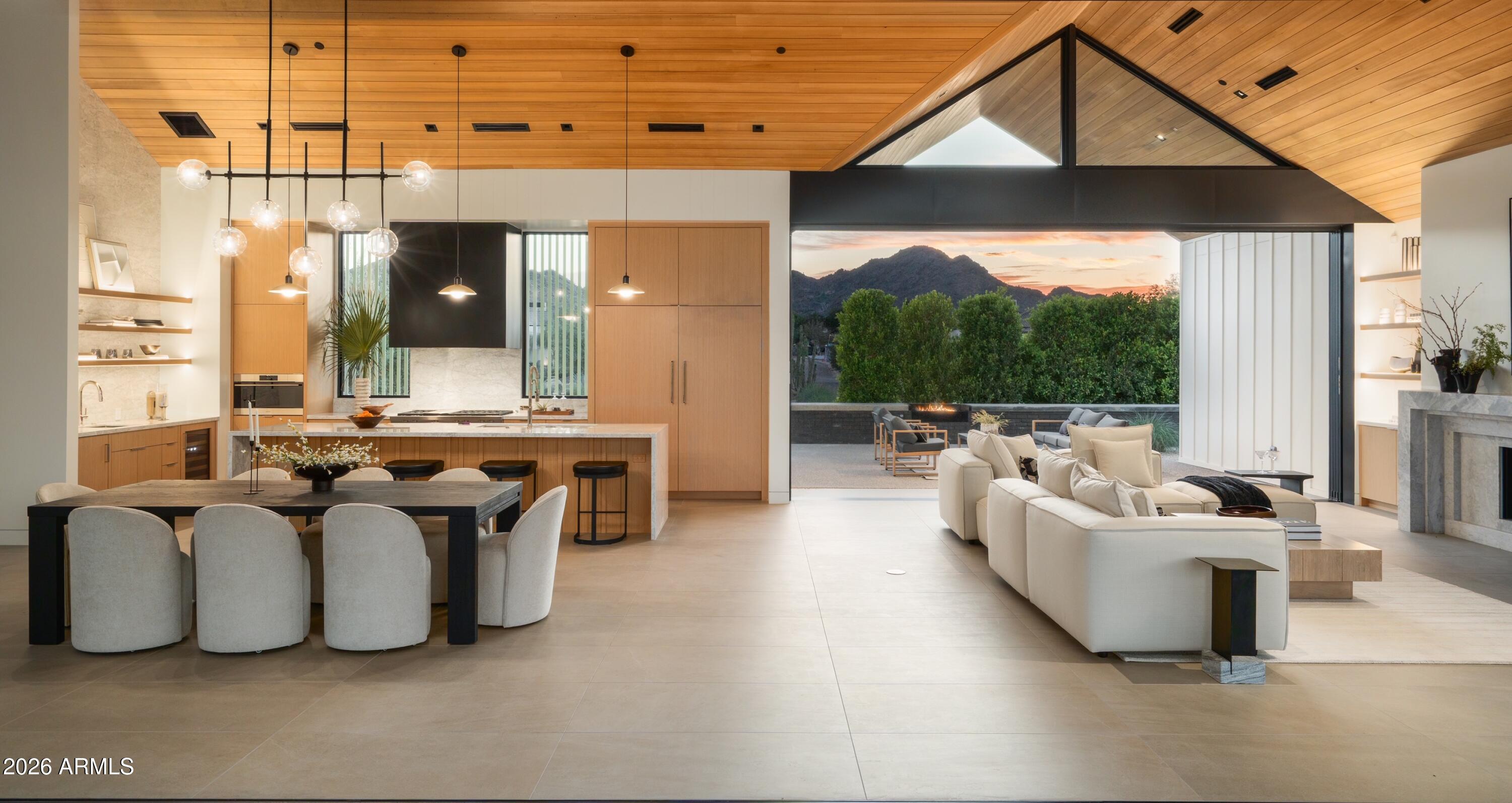 SALIDA DEL SOL - Residential