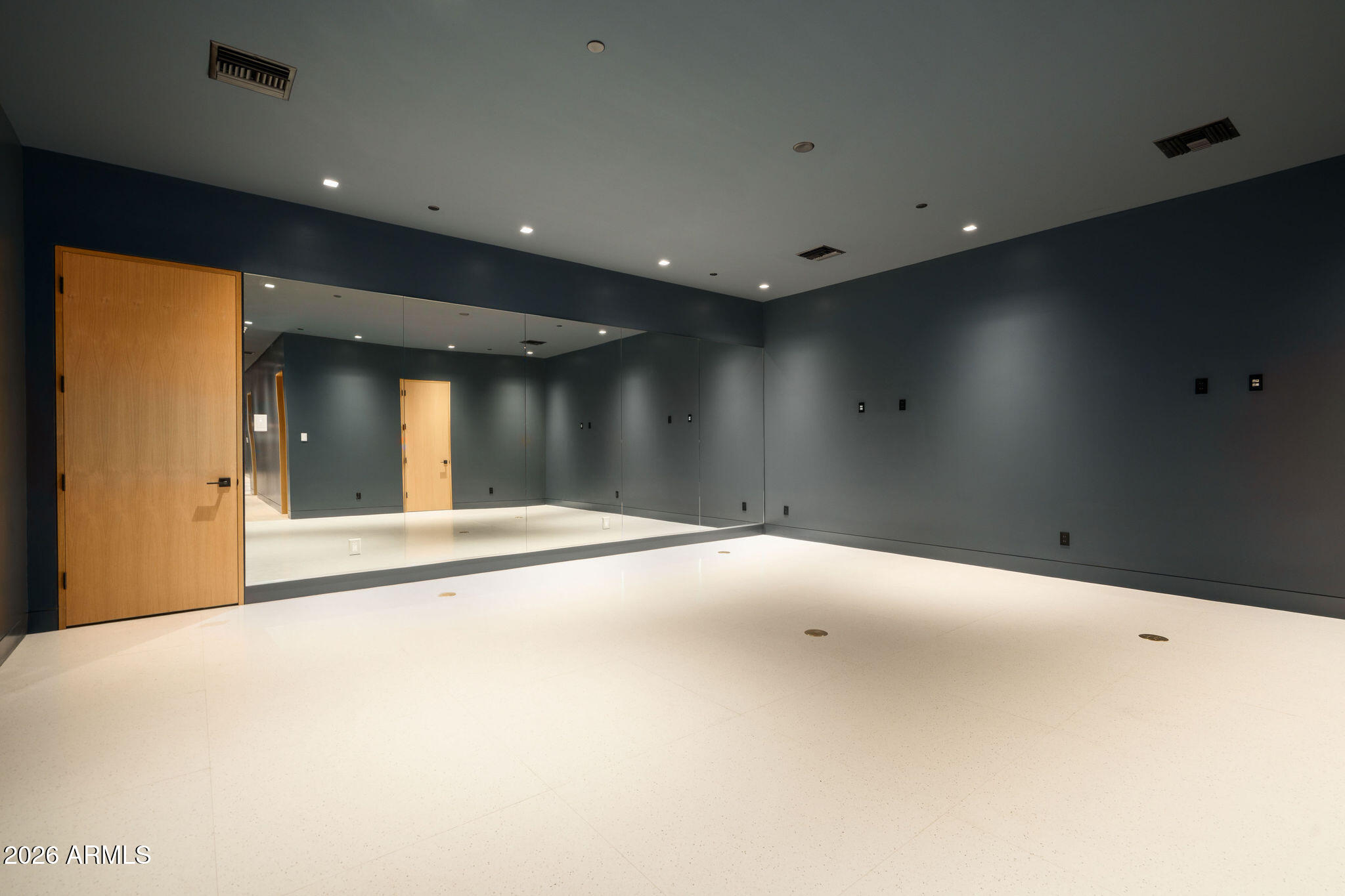SALIDA DEL SOL - Residential