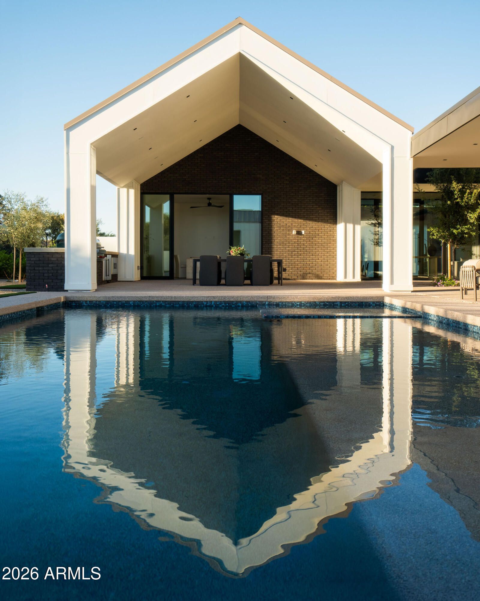 SALIDA DEL SOL - Residential