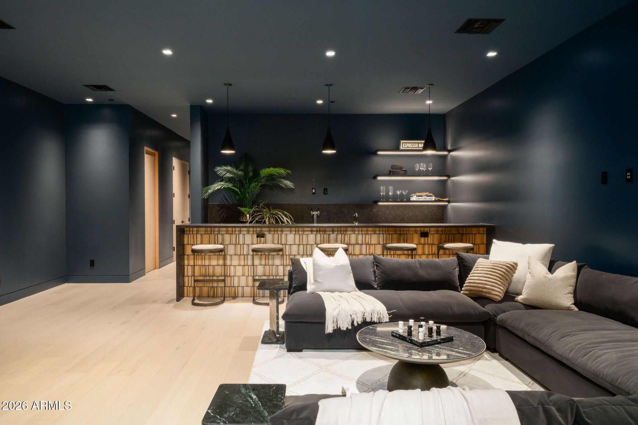 SALIDA DEL SOL - Residential
