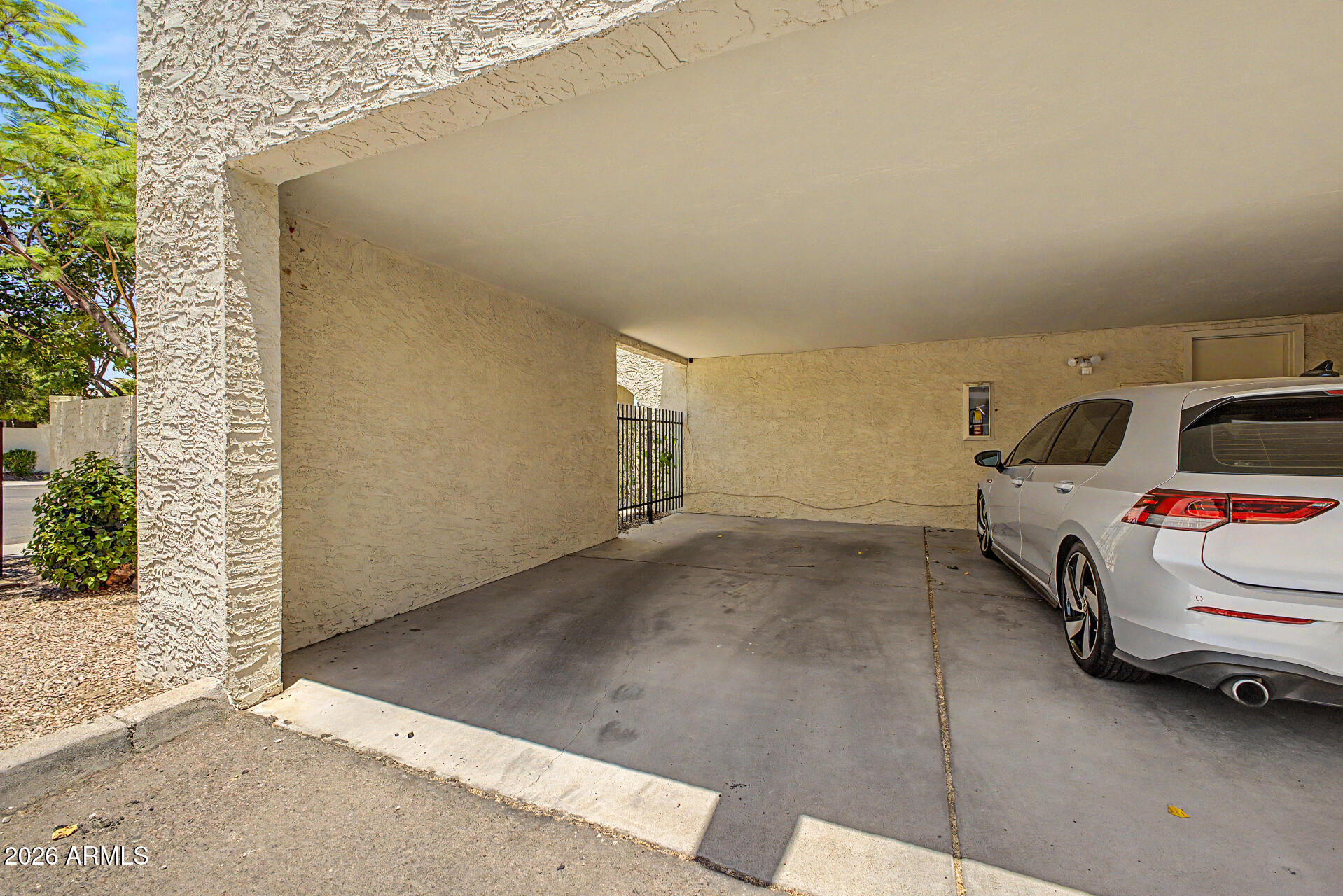POINTE SOUTH MOUNTAIN UNIT 4 AMD - Residential