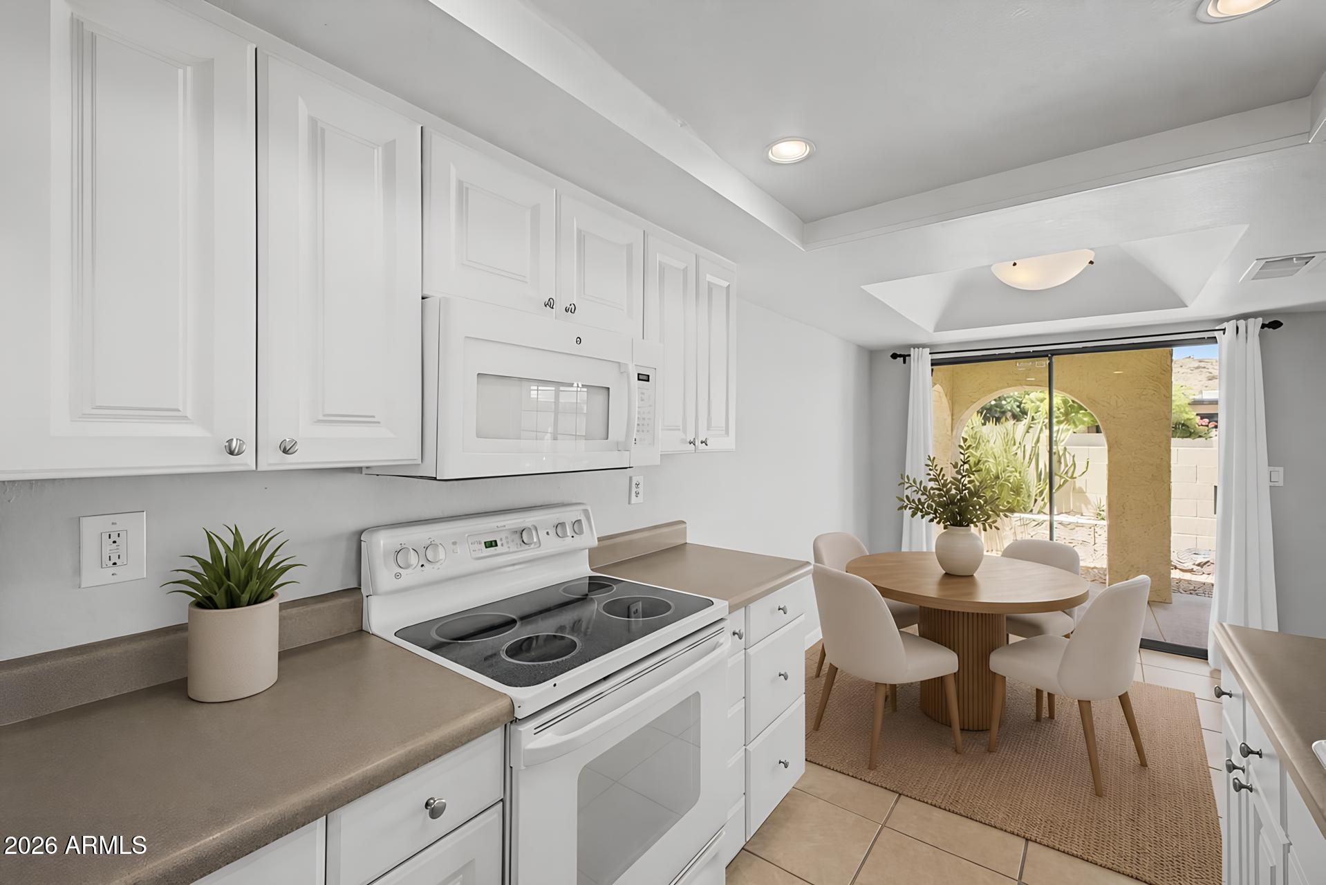 POINTE SOUTH MOUNTAIN UNIT 4 AMD - Residential