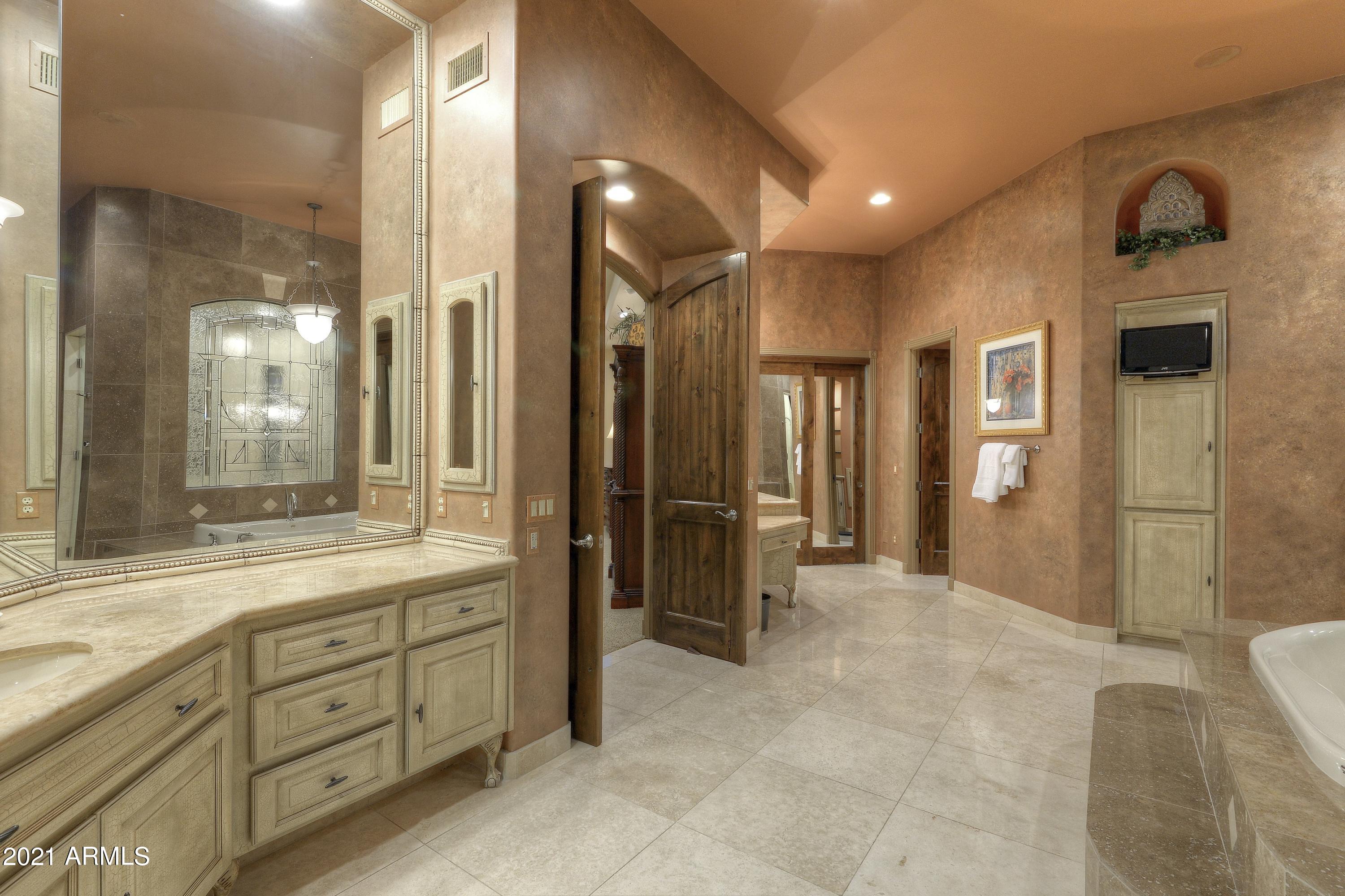 KERR ESTATES 1 - Residential