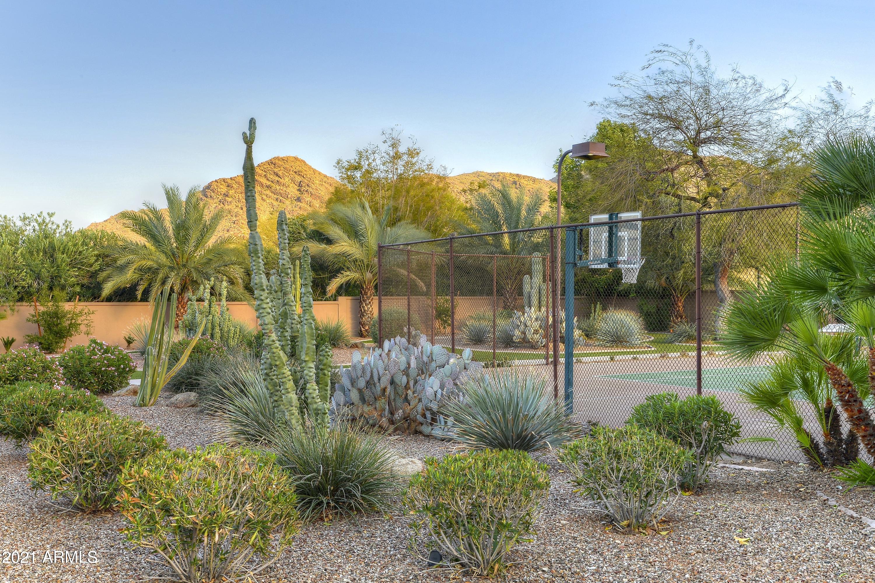 KERR ESTATES 1 - Residential