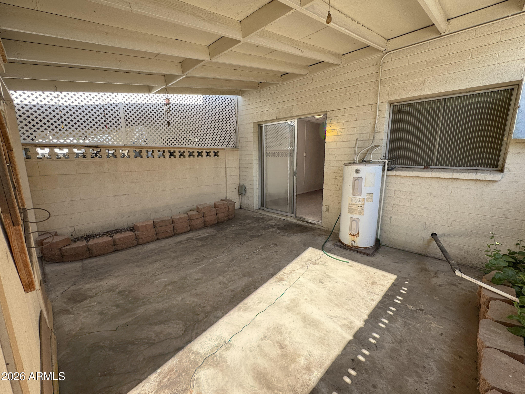 WEST PLAZA TOWNHOUSE - Residential