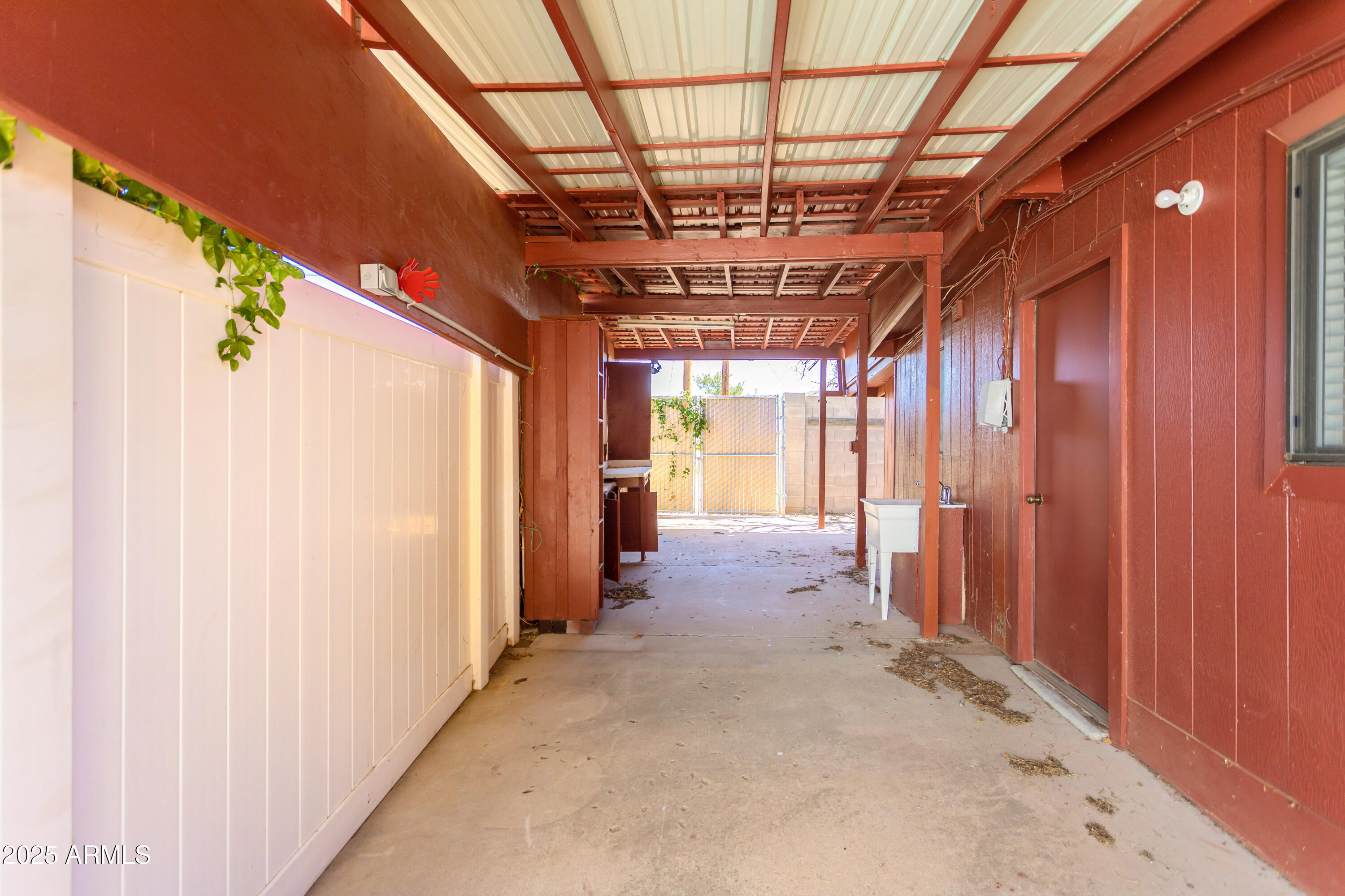 GARDEN CANYON 3 - Residential
