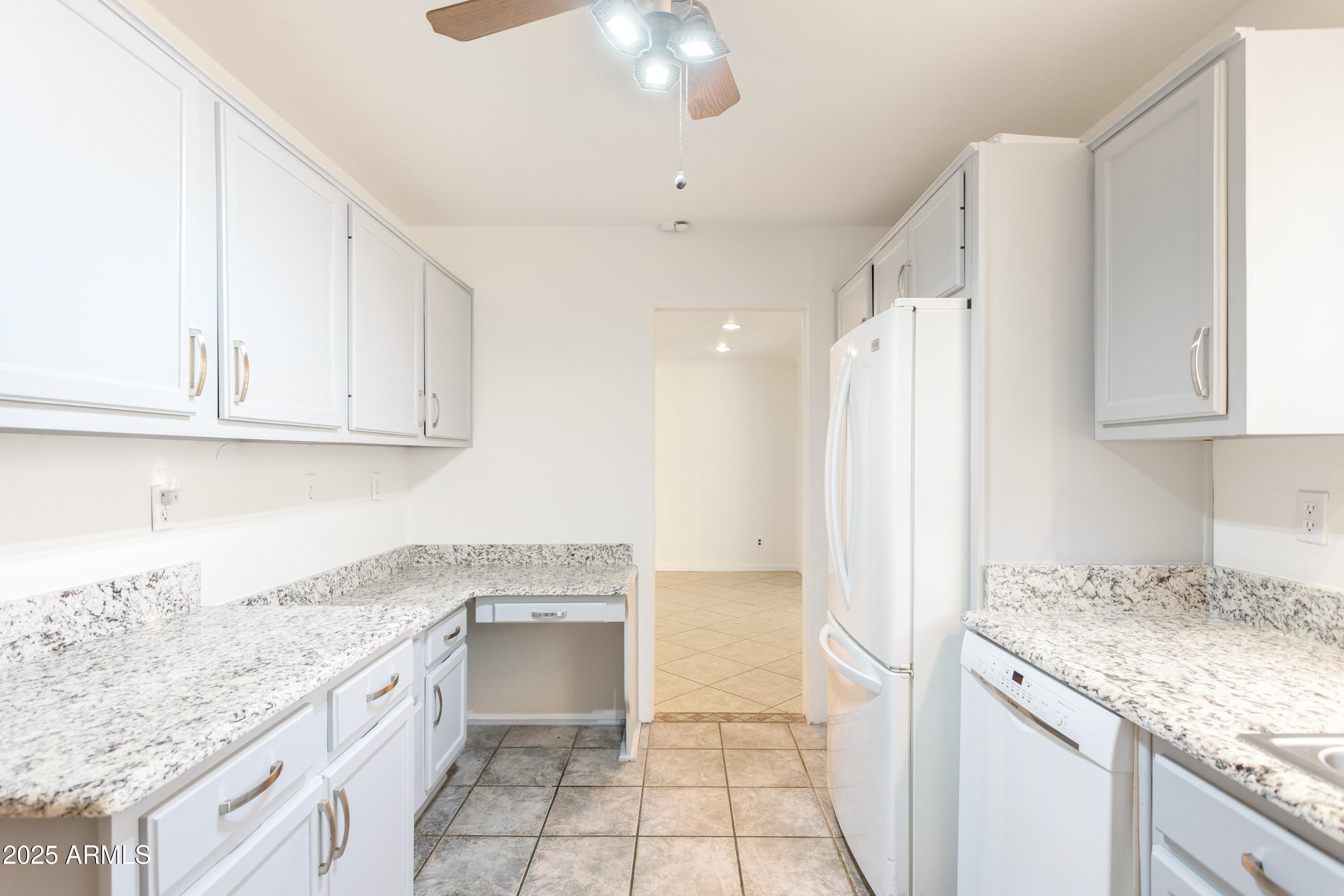 GARDEN CANYON 3 - Residential