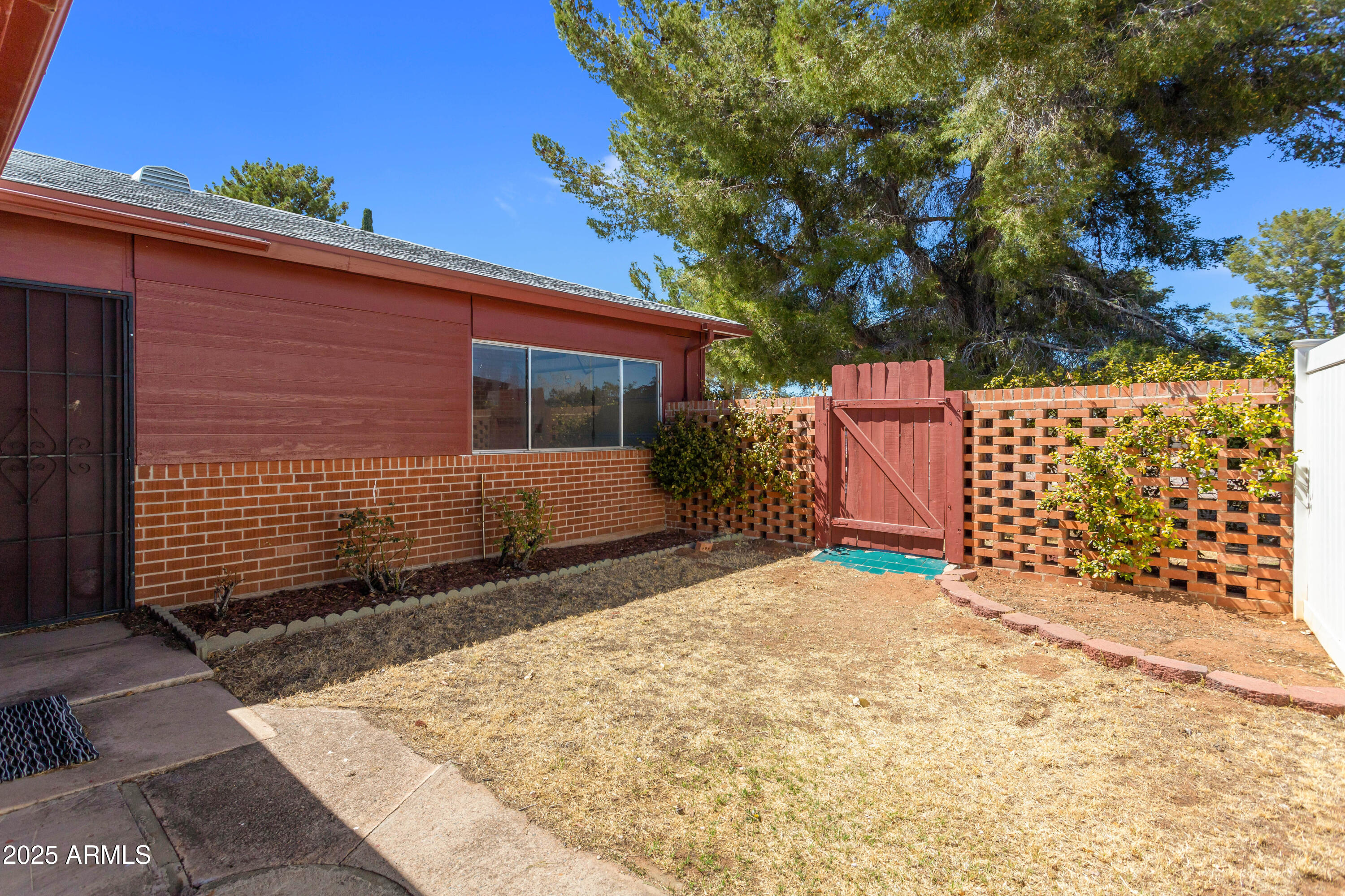 GARDEN CANYON 3 - Residential