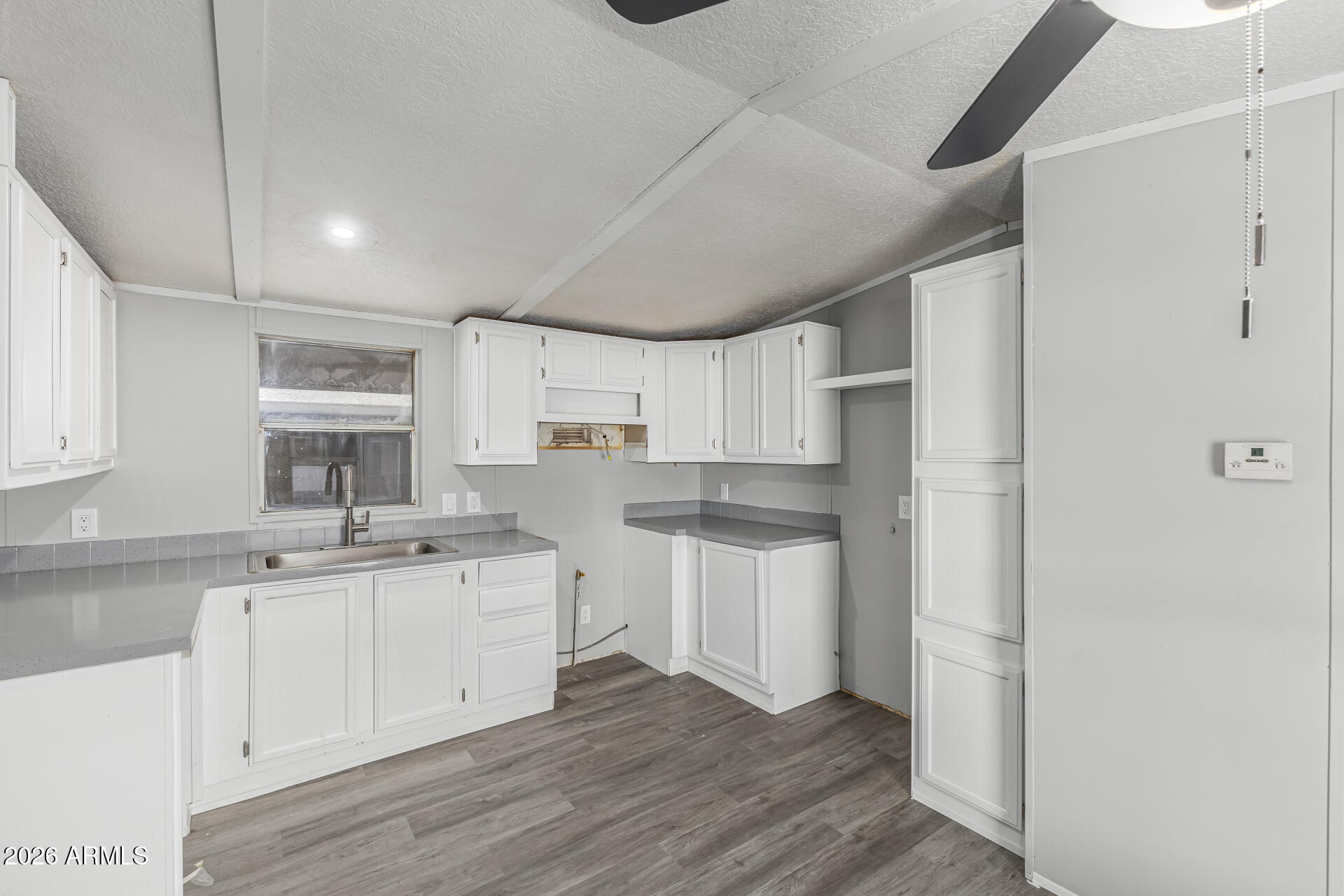 Sunny Crest - Residential
