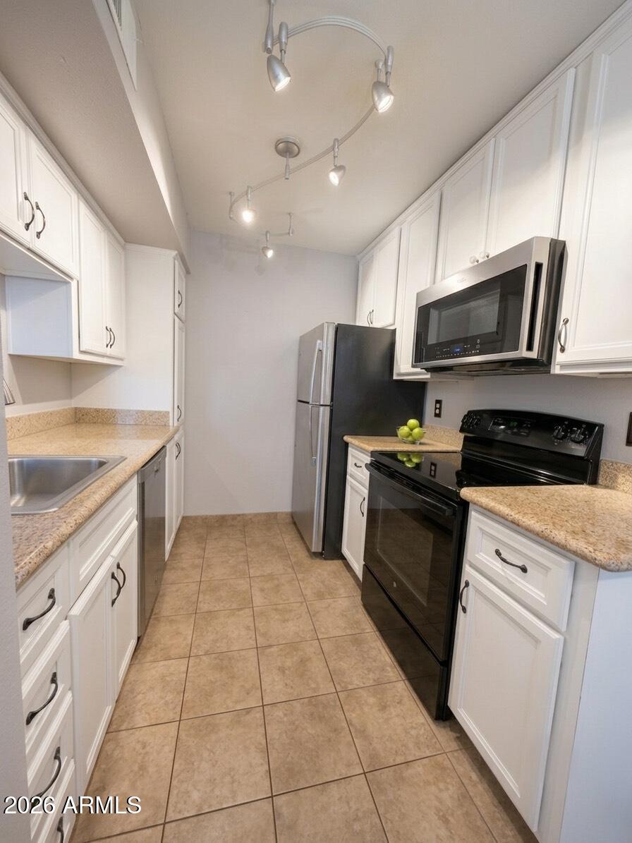 SUNRISE PHASE 1 CONDOMINIUM - Residential