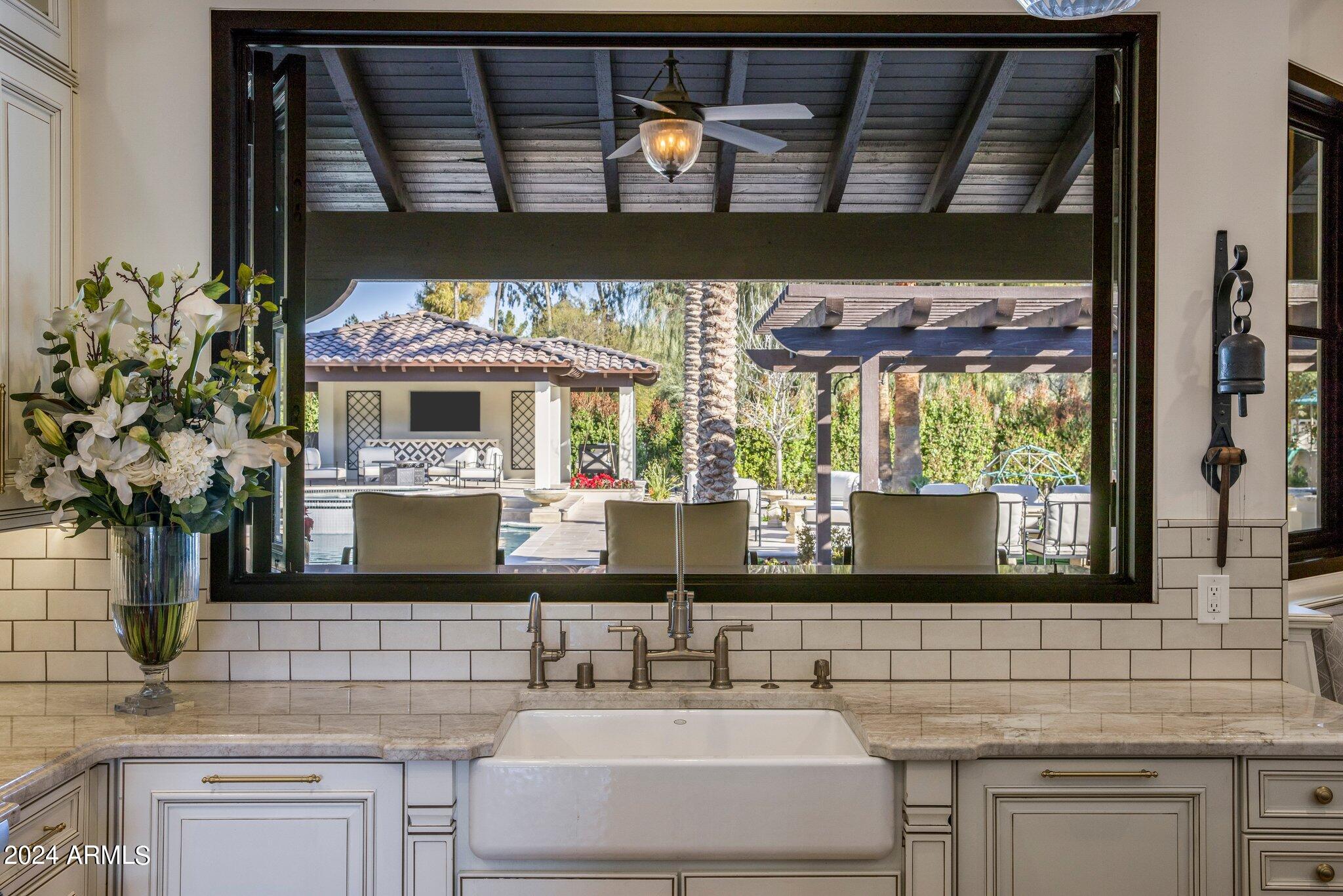 CAMELBACK COUNTRY ESTATES UNIT 5 - Residential
