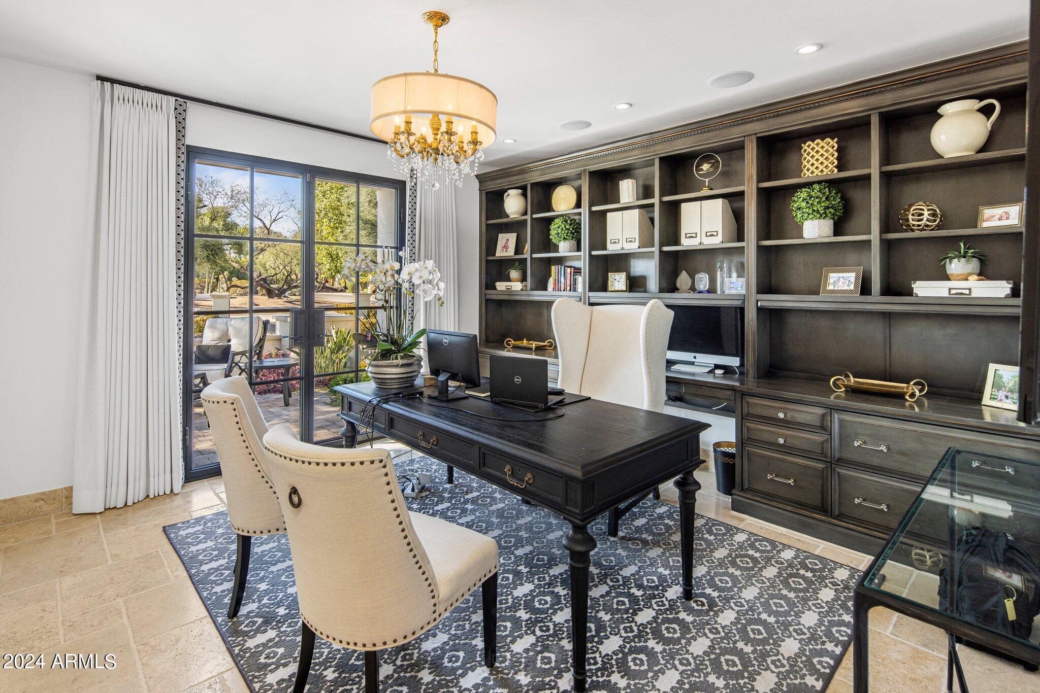 CAMELBACK COUNTRY ESTATES UNIT 5 - Residential