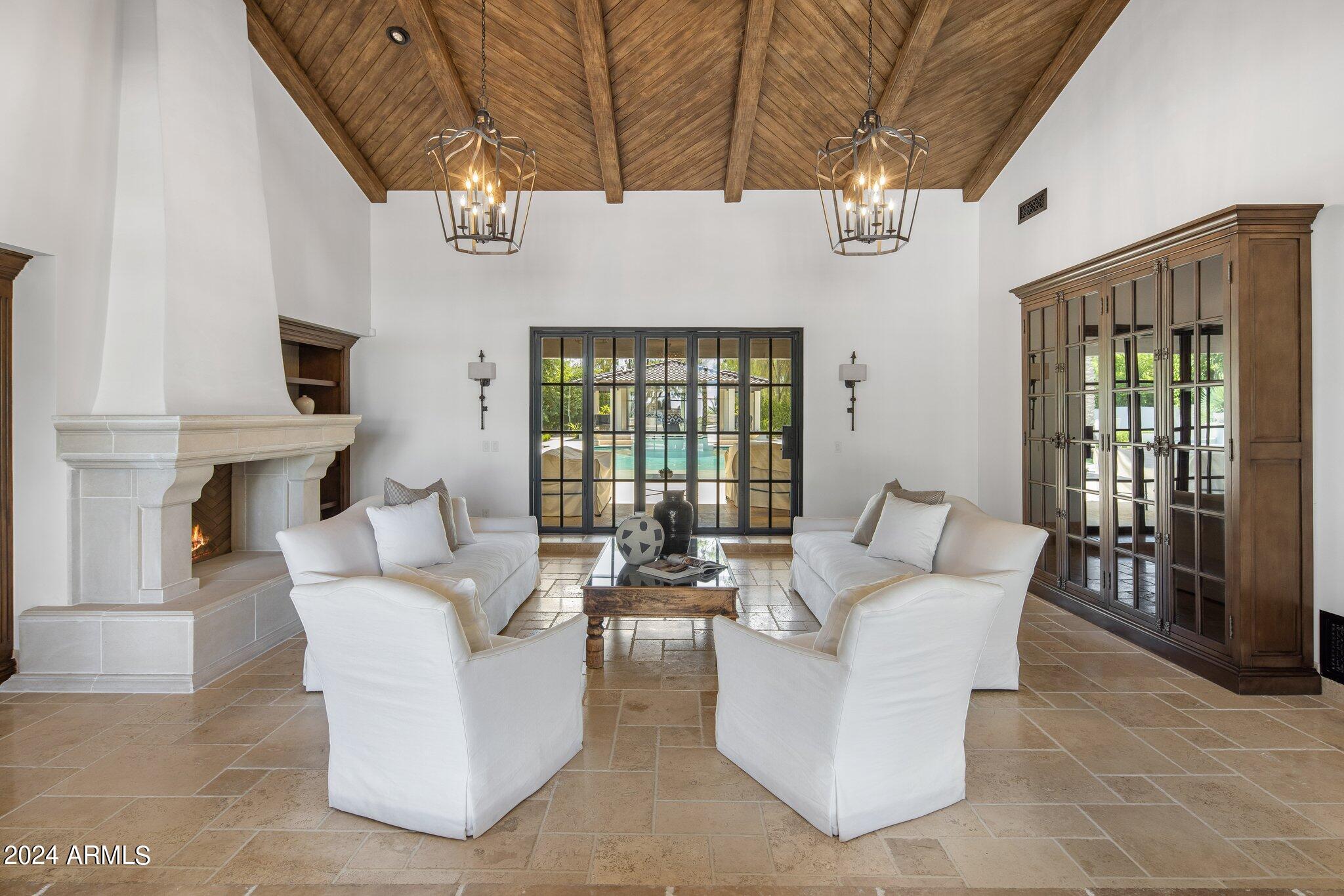 CAMELBACK COUNTRY ESTATES UNIT 5 - Residential