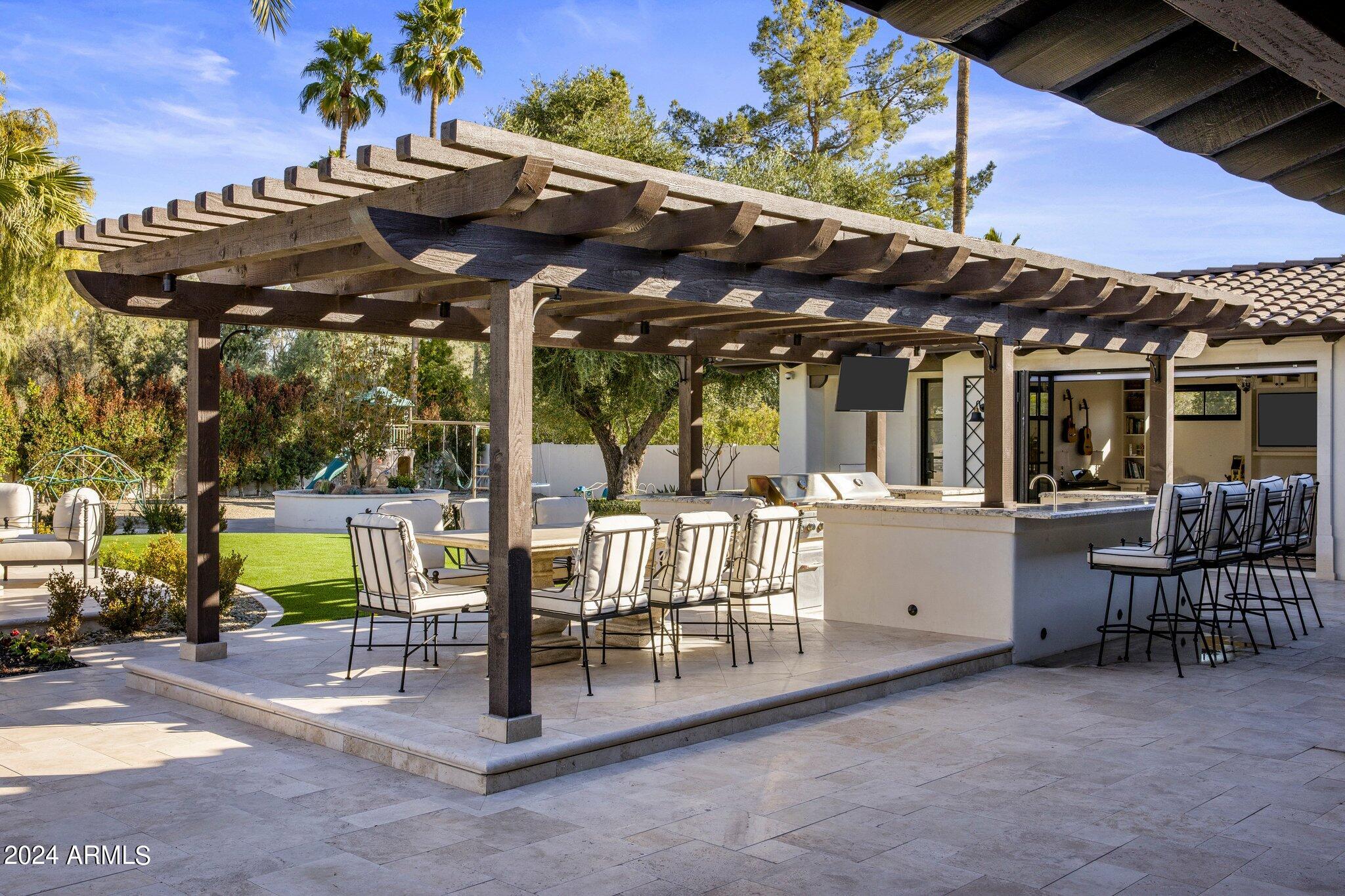 CAMELBACK COUNTRY ESTATES UNIT 5 - Residential