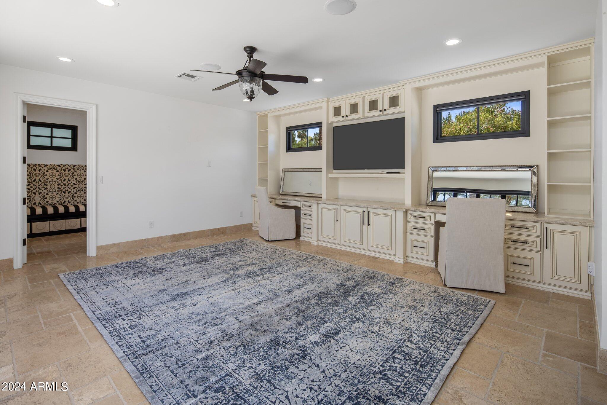 CAMELBACK COUNTRY ESTATES UNIT 5 - Residential