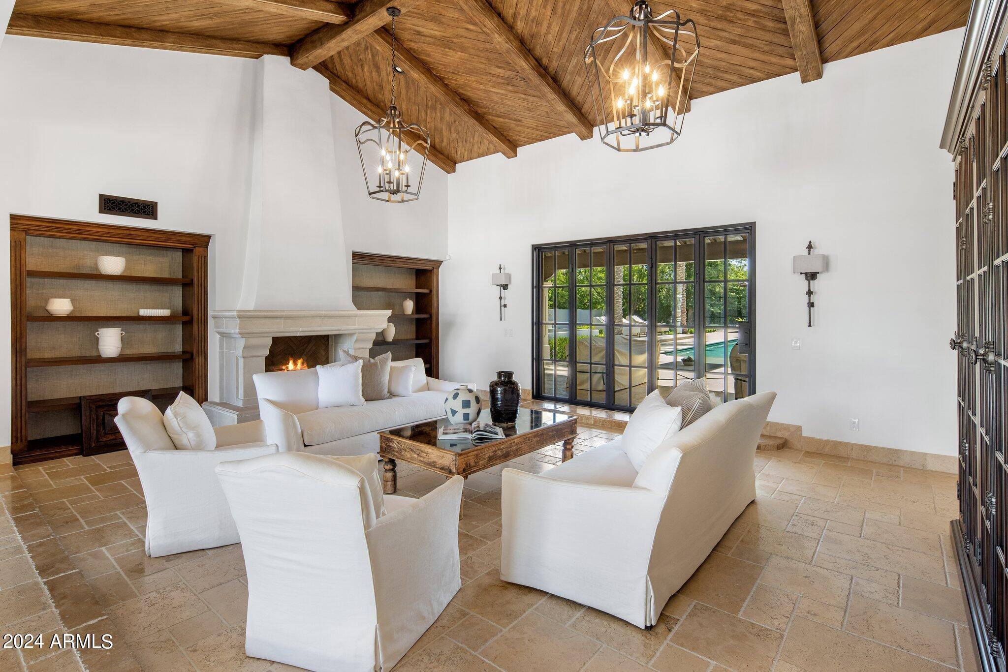 CAMELBACK COUNTRY ESTATES UNIT 5 - Residential