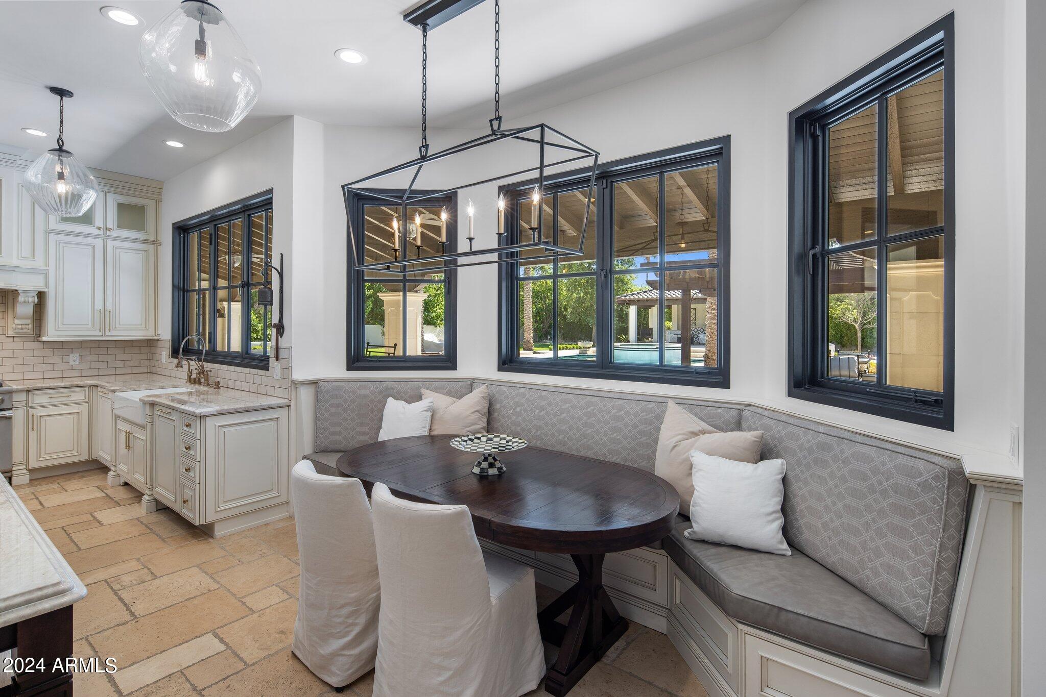 CAMELBACK COUNTRY ESTATES UNIT 5 - Residential